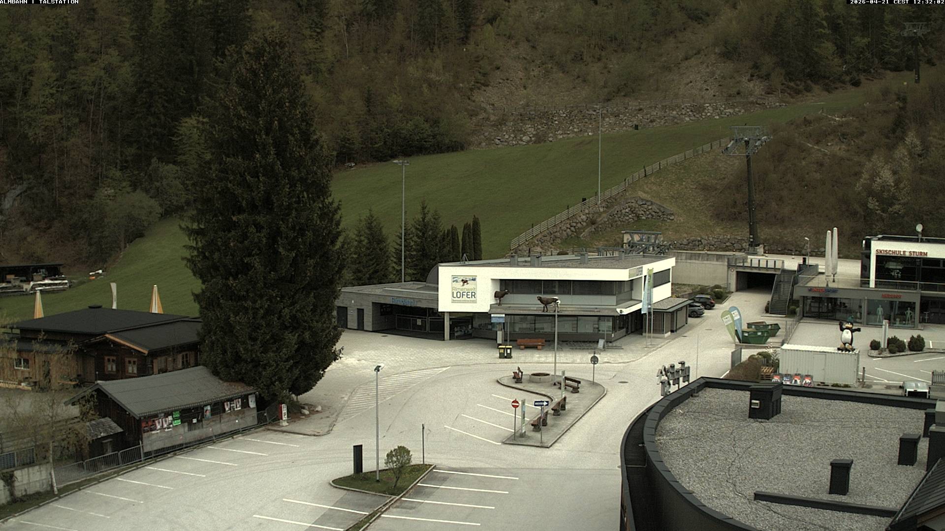 Archiv Foto Webcam Lofereralmbahn 1 - Talstation