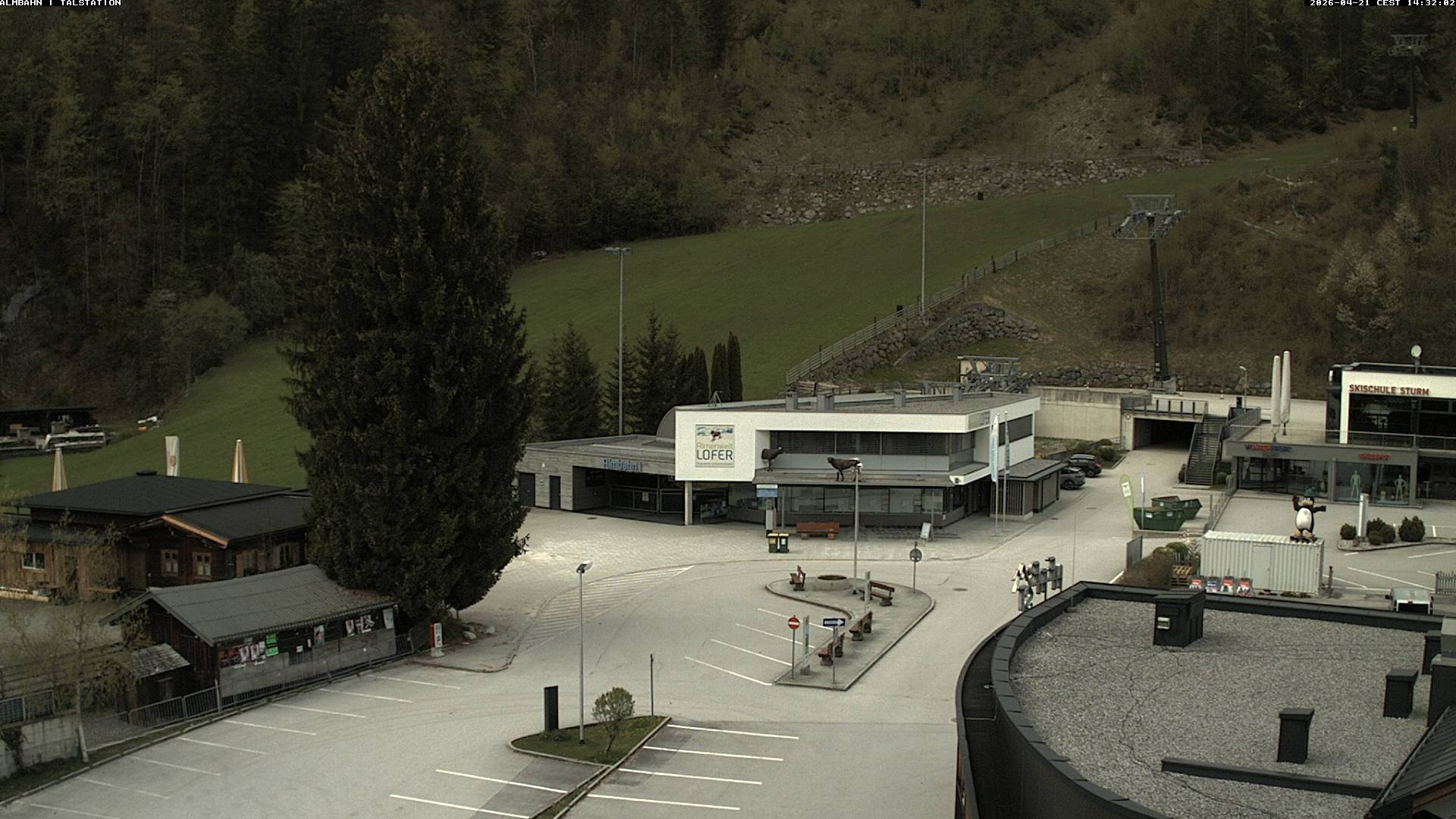 Archiv Foto Webcam Lofereralmbahn 1 - Talstation