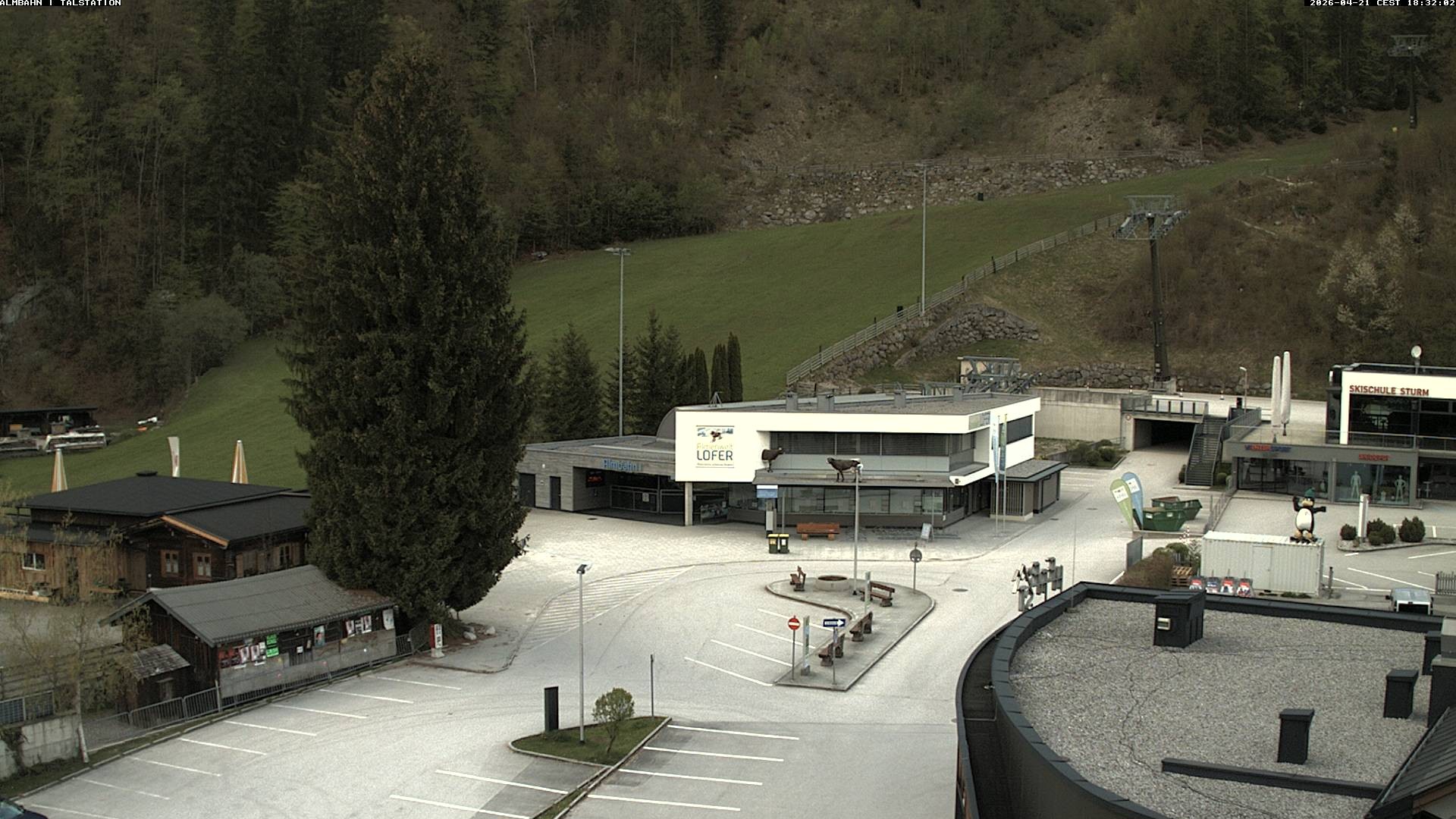 Archived image Webcam Lofereralmbahn 1 base station