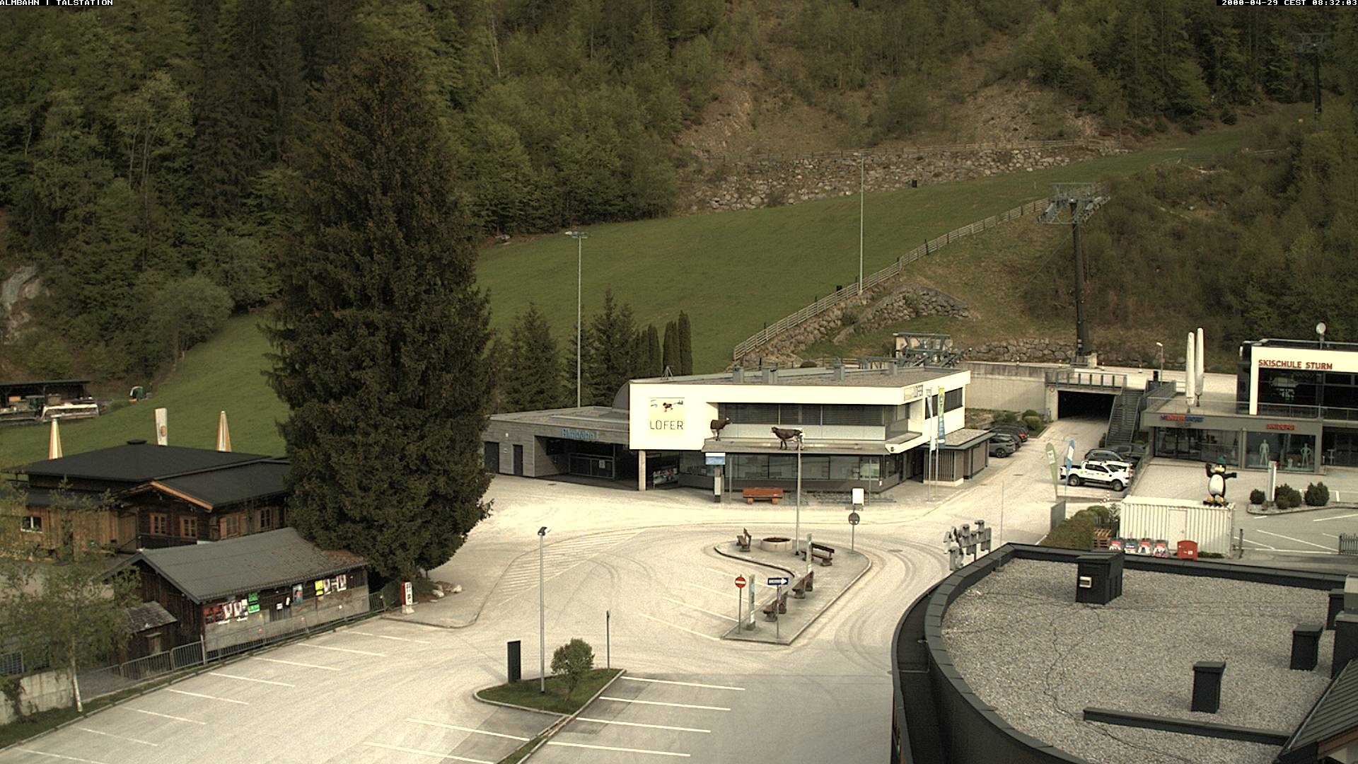 Archiv Foto Webcam Lofereralmbahn 1 - Talstation