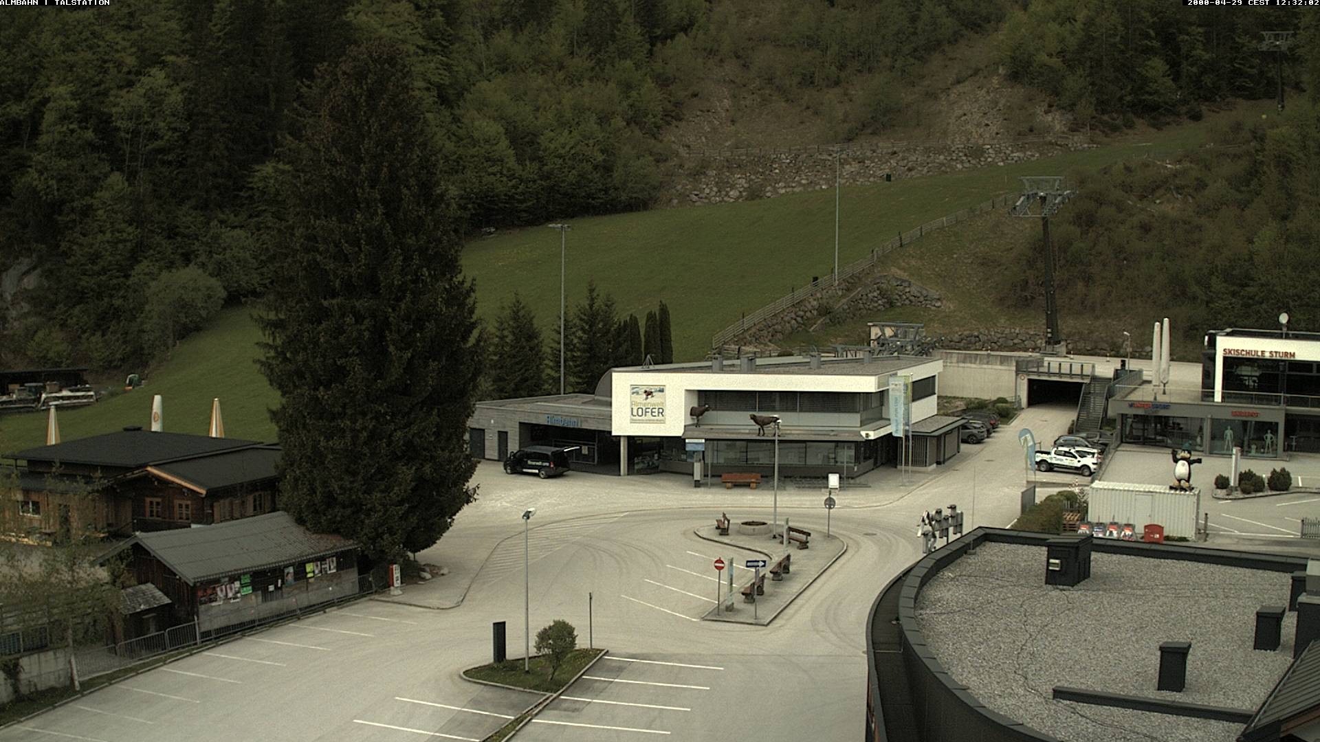 Archiv Foto Webcam Lofereralmbahn 1 - Talstation