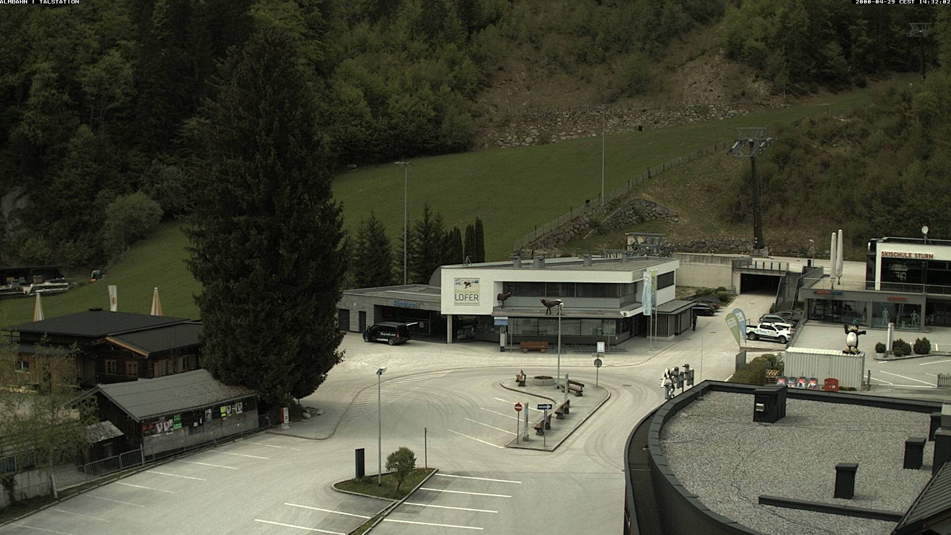 Archiv Foto Webcam Lofereralmbahn 1 - Talstation