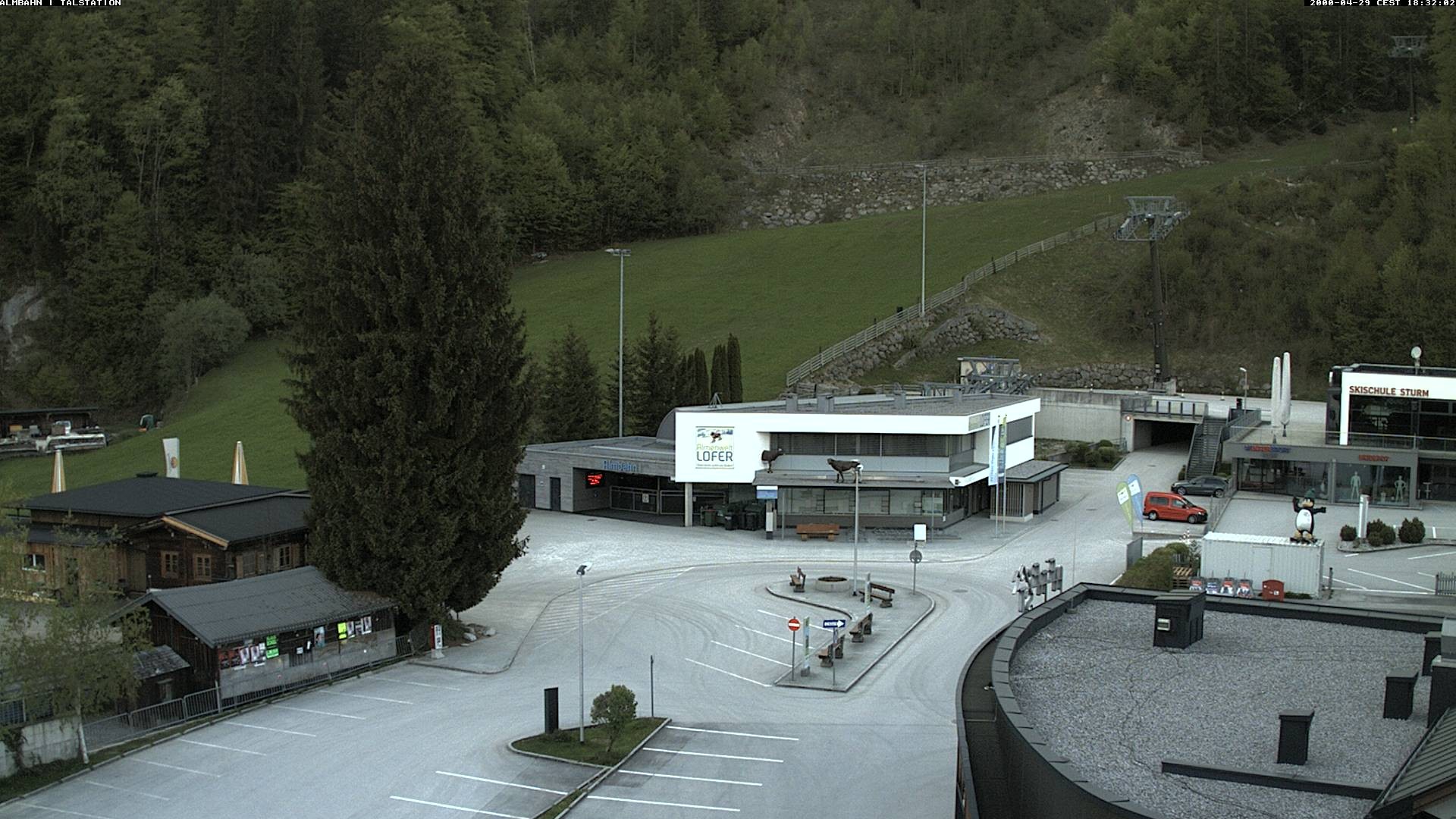 Archiv Foto Webcam Lofereralmbahn 1 - Talstation