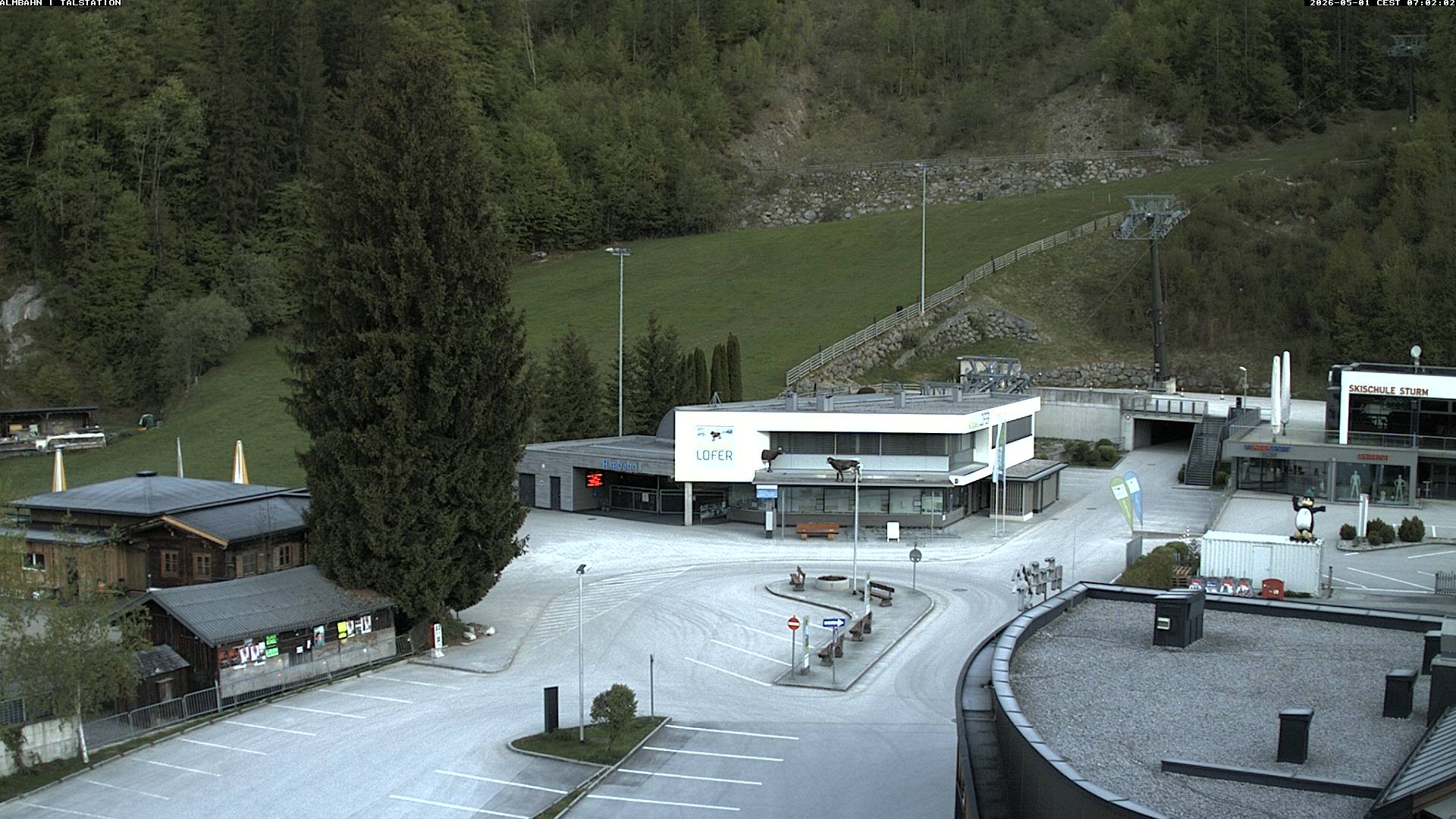 Archiv Foto Webcam Lofereralmbahn 1 - Talstation