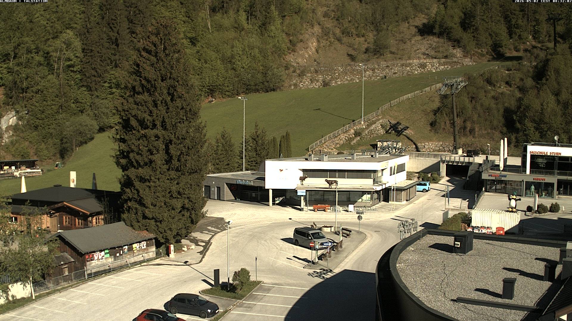 Archiv Foto Webcam Lofereralmbahn 1 - Talstation