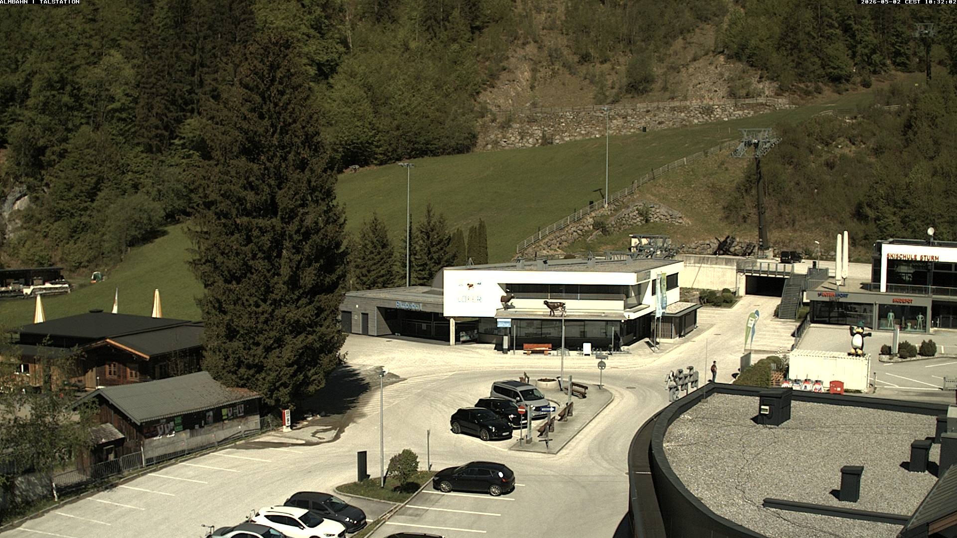 Archiv Foto Webcam Lofereralmbahn 1 - Talstation