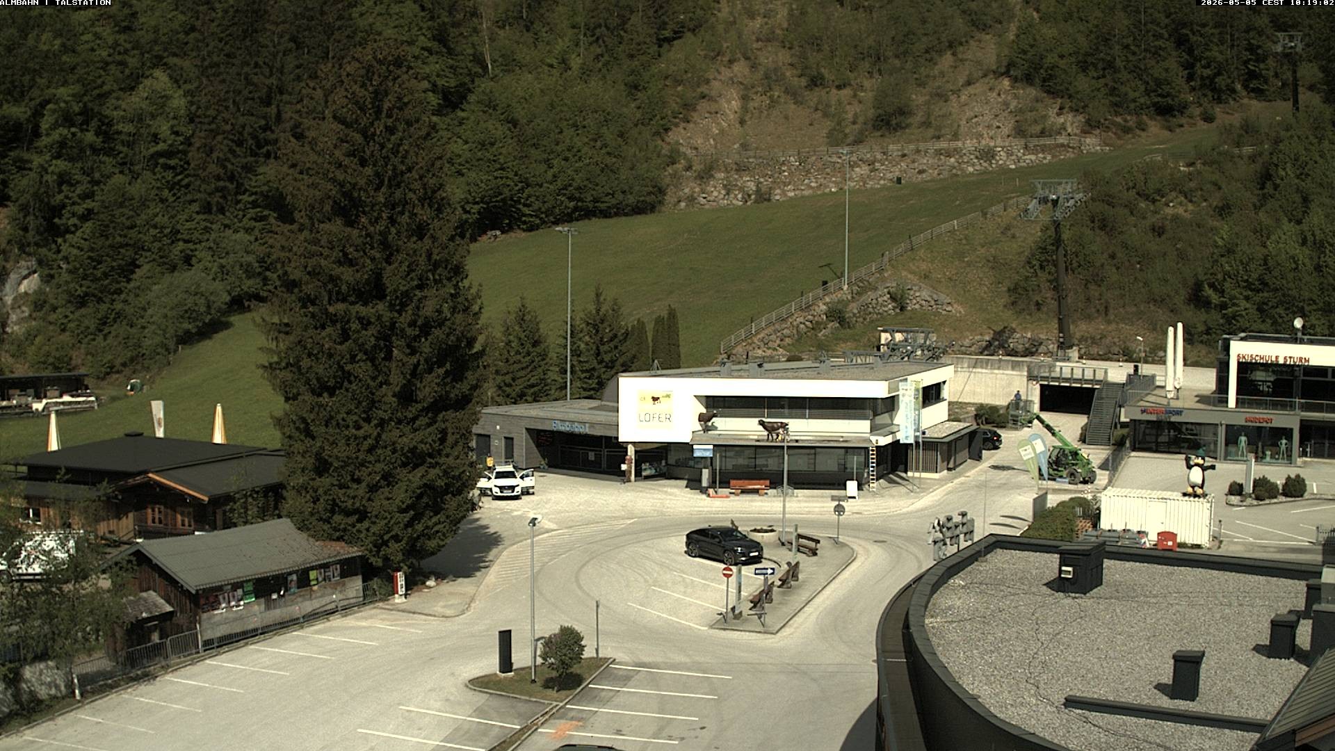 Archiv Foto Webcam Lofereralmbahn 1 - Talstation