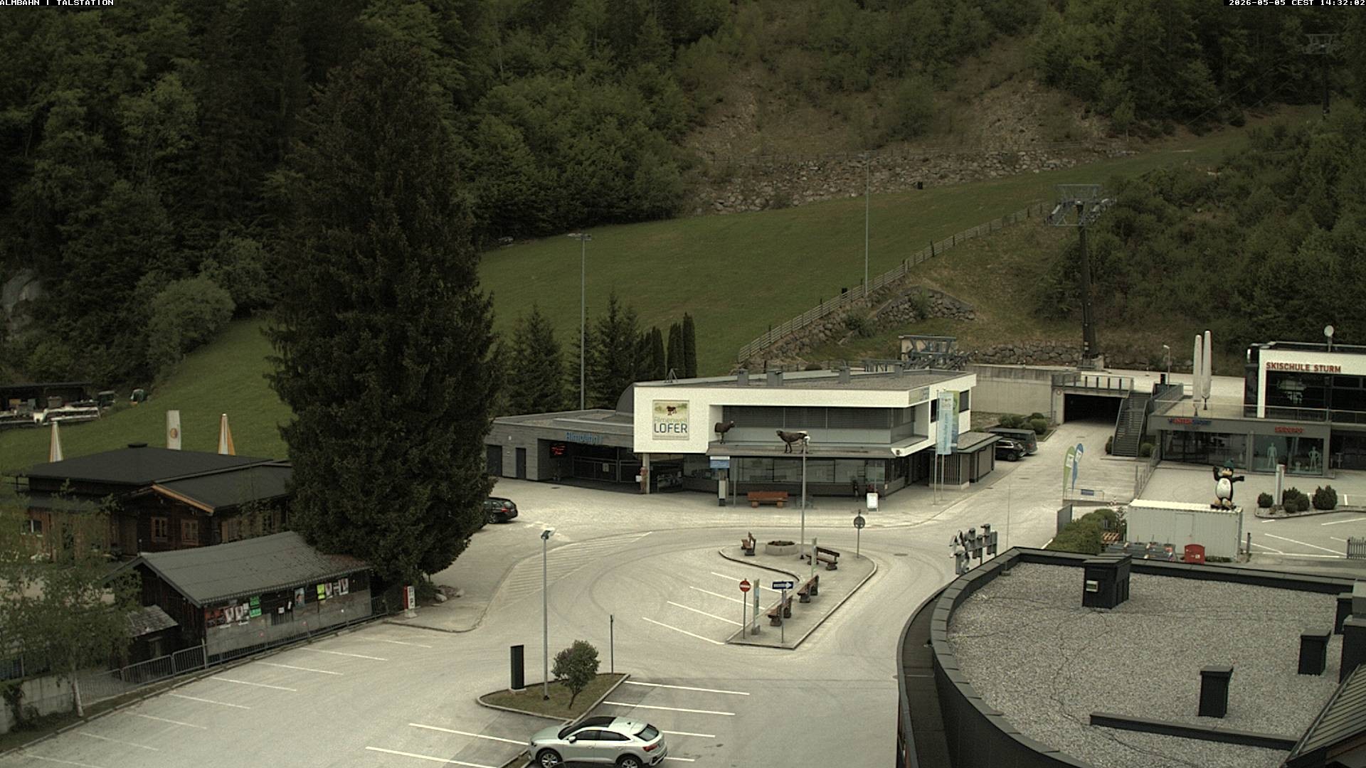 Archiv Foto Webcam Lofereralmbahn 1 - Talstation