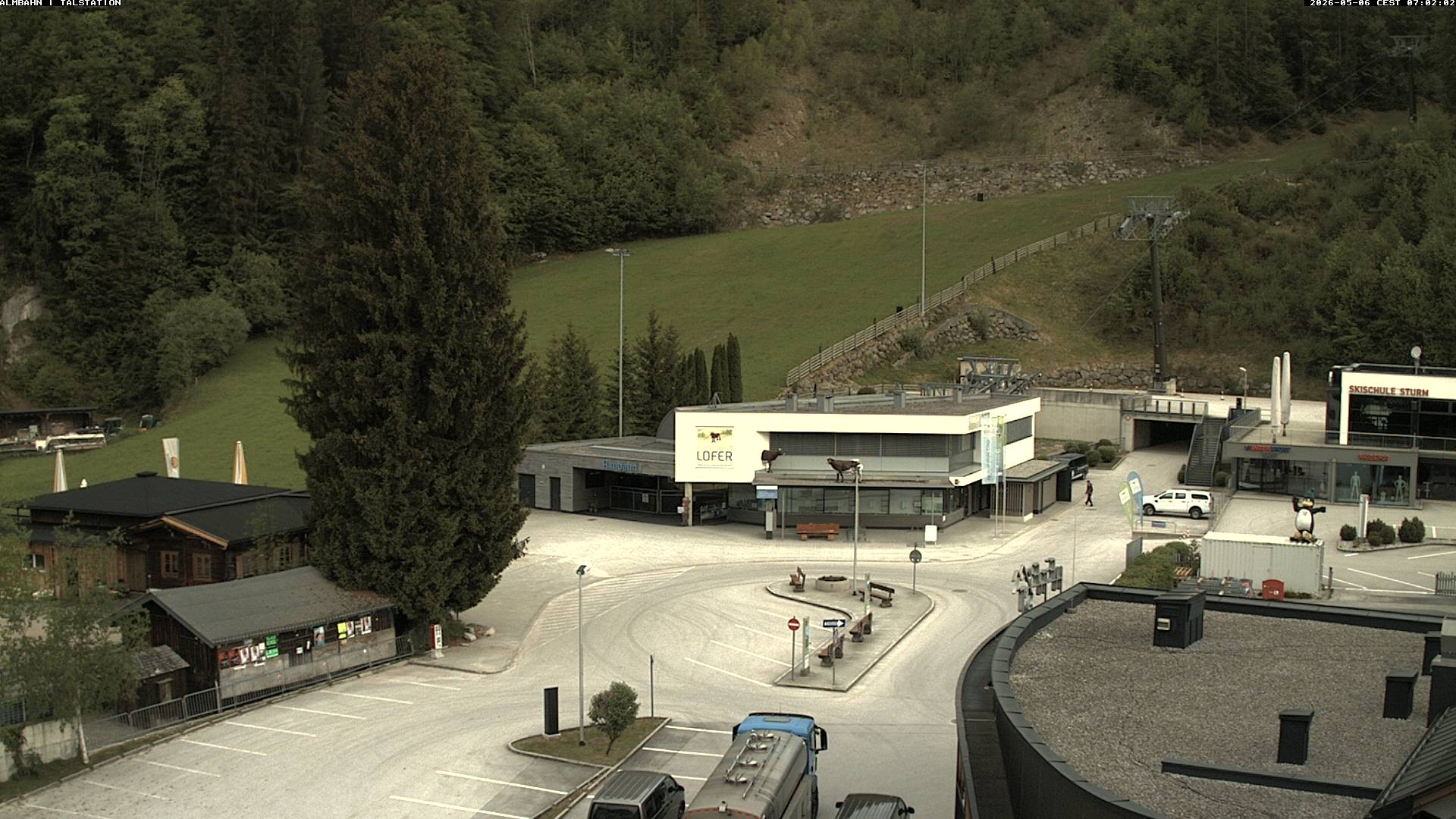 Archiv Foto Webcam Lofereralmbahn 1 - Talstation