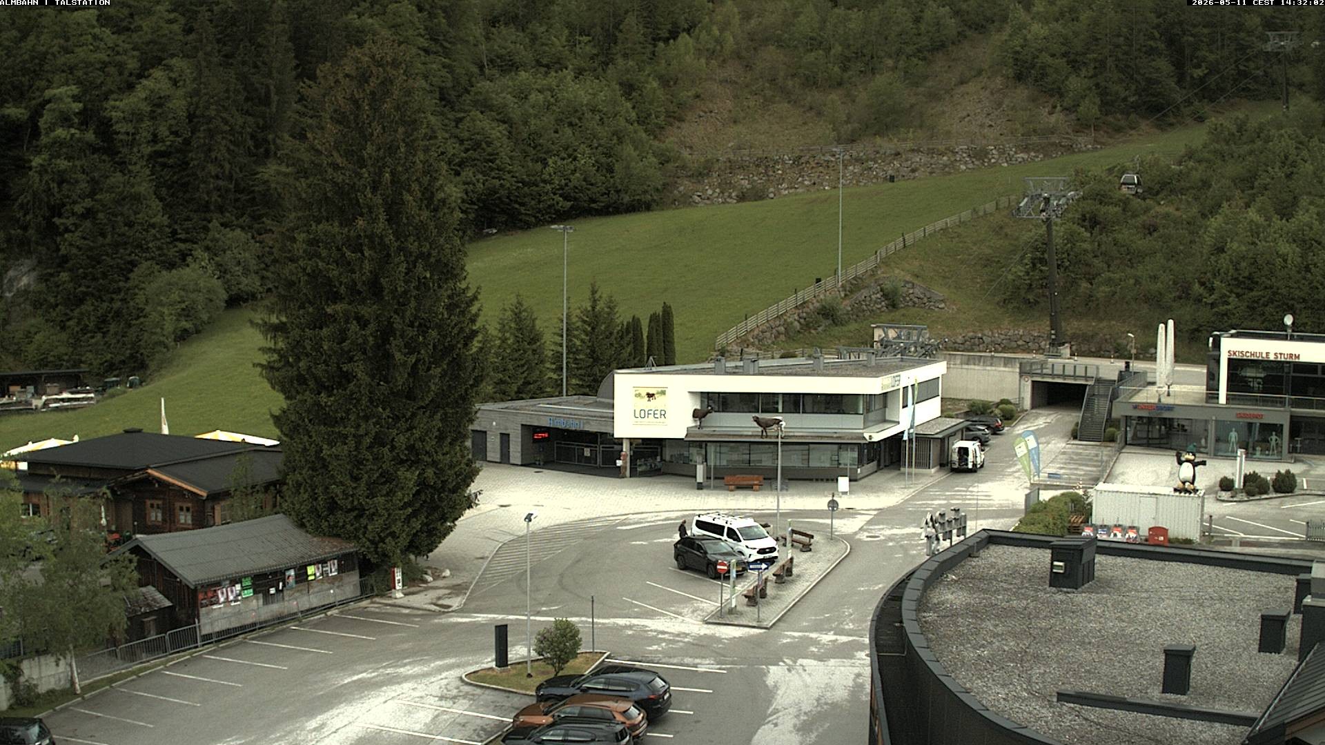 Archived image Webcam Lofereralmbahn 1 base station