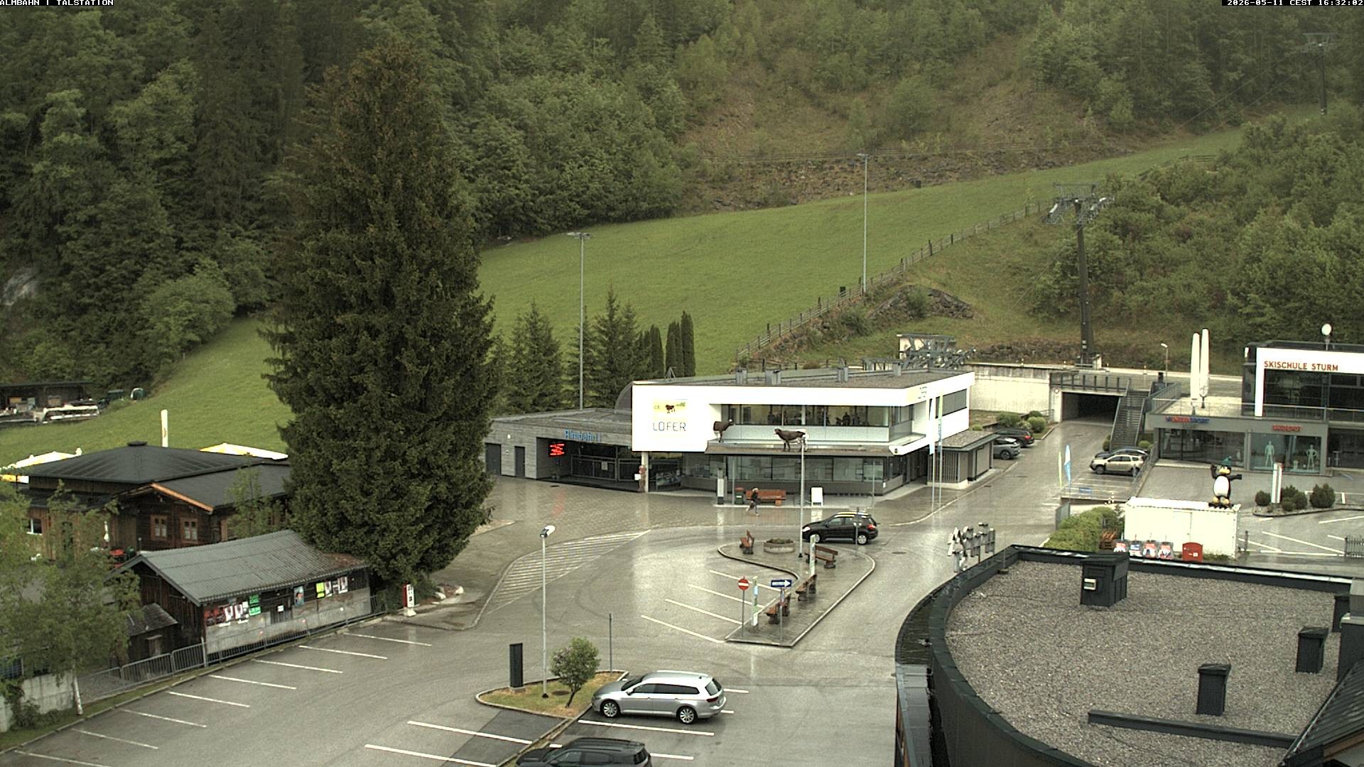 Archived image Webcam Lofereralmbahn 1 base station