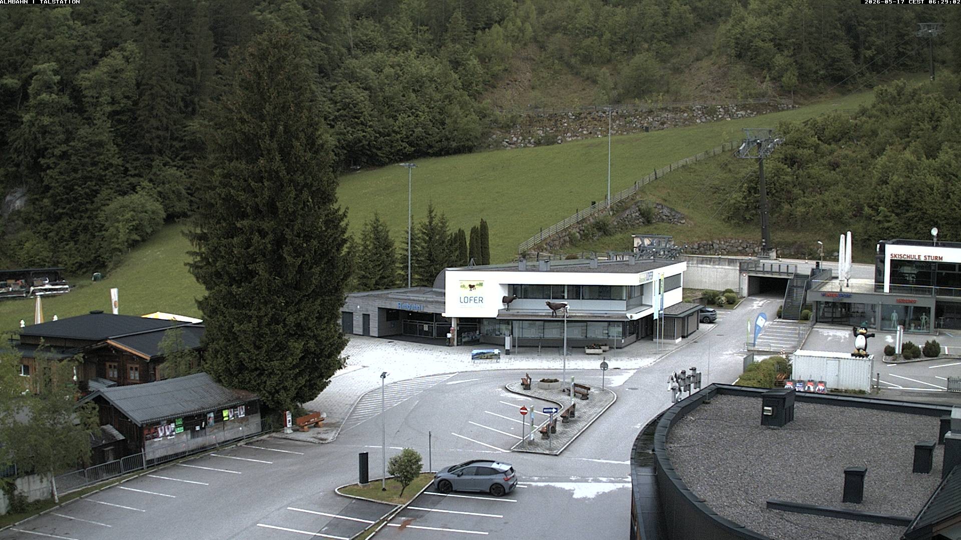 Archiv Foto Webcam Lofereralmbahn 1 - Talstation