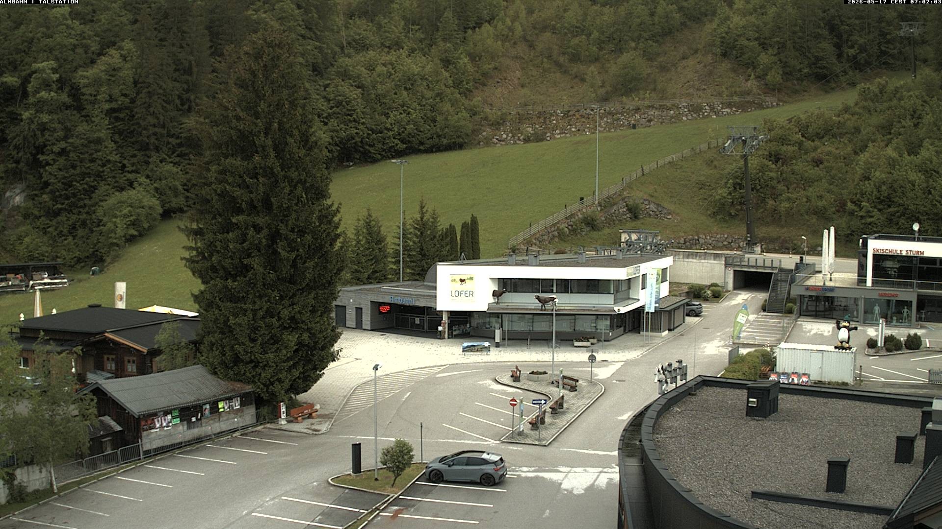 Archiv Foto Webcam Lofereralmbahn 1 - Talstation