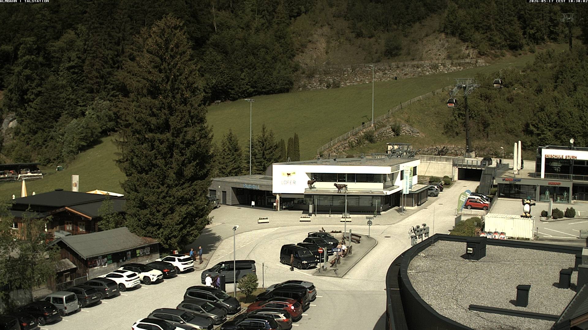 Archiv Foto Webcam Lofereralmbahn 1 - Talstation