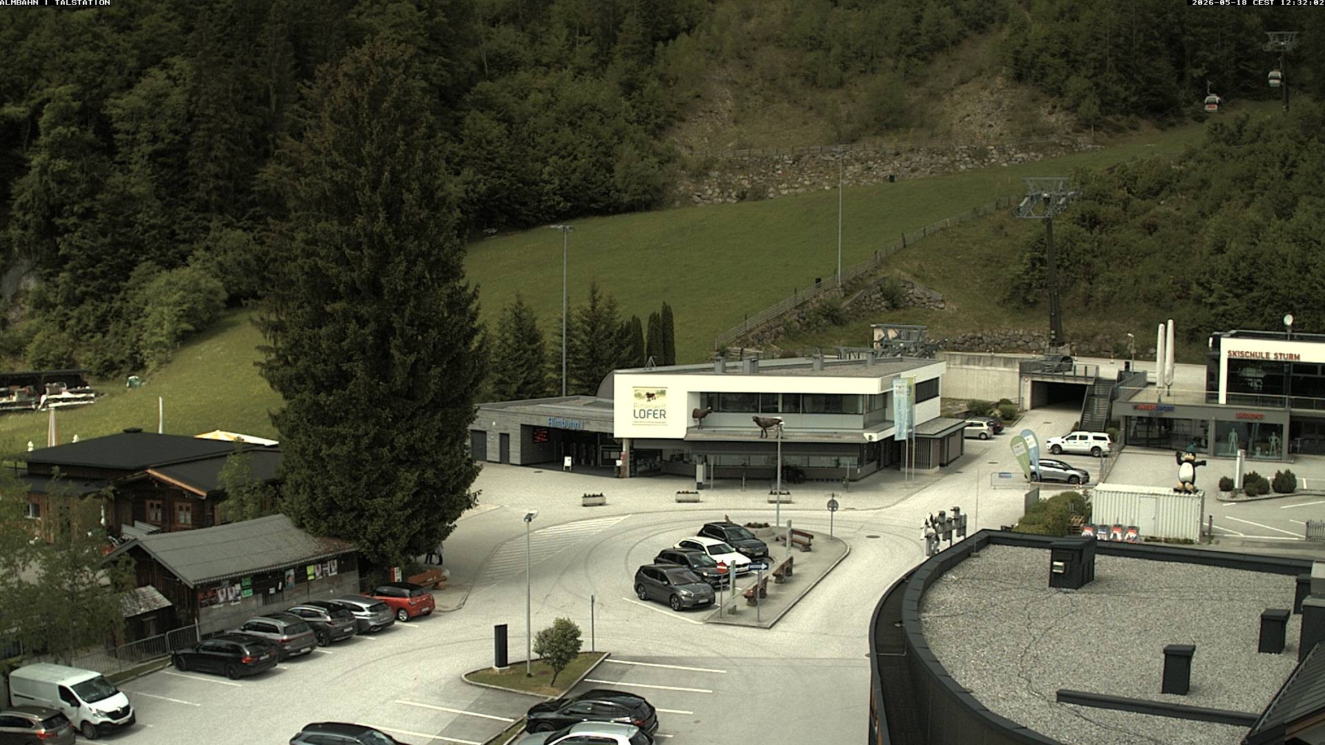 Archiv Foto Webcam Lofereralmbahn 1 - Talstation