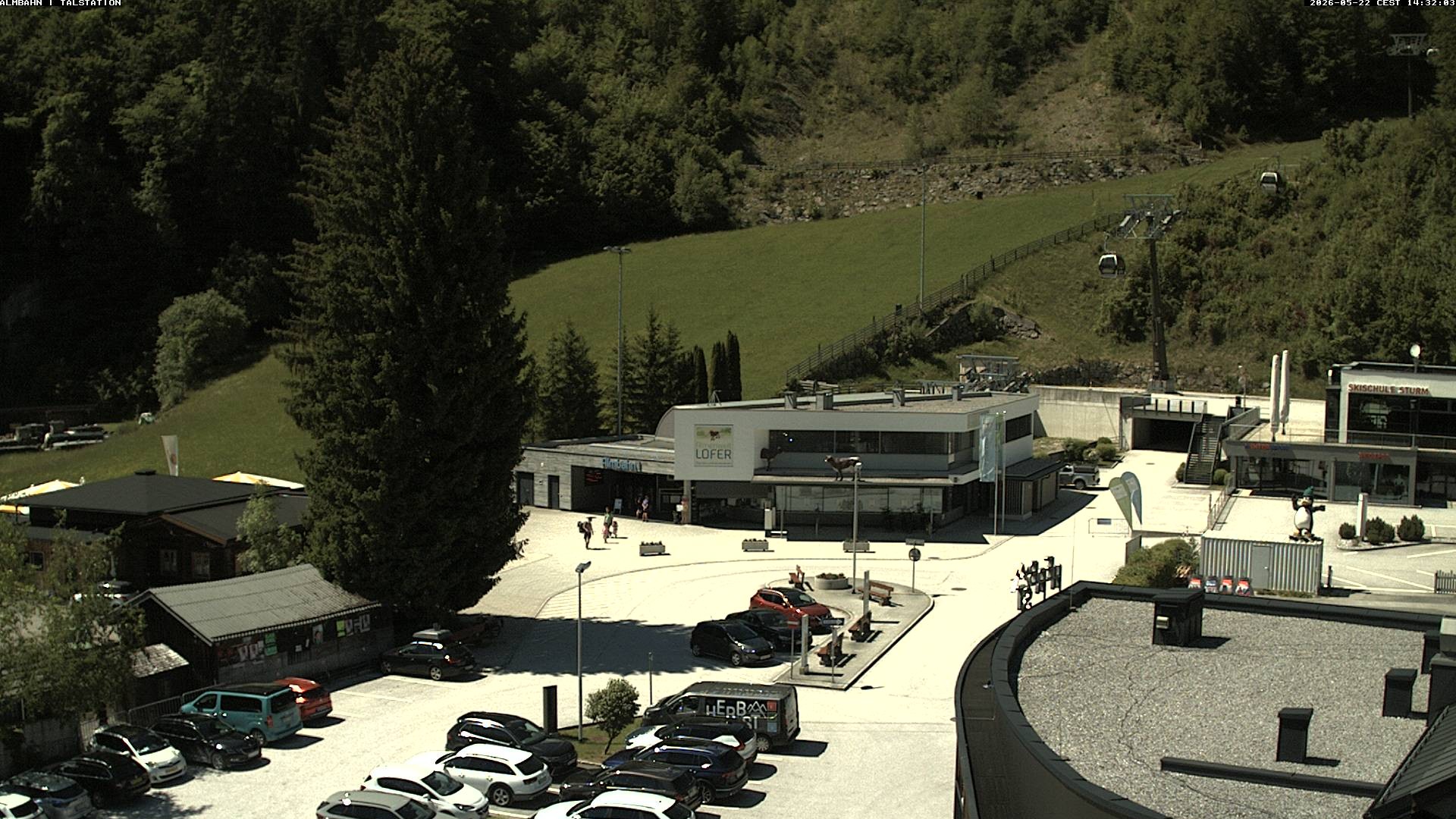 Archiv Foto Webcam Lofereralmbahn 1 - Talstation