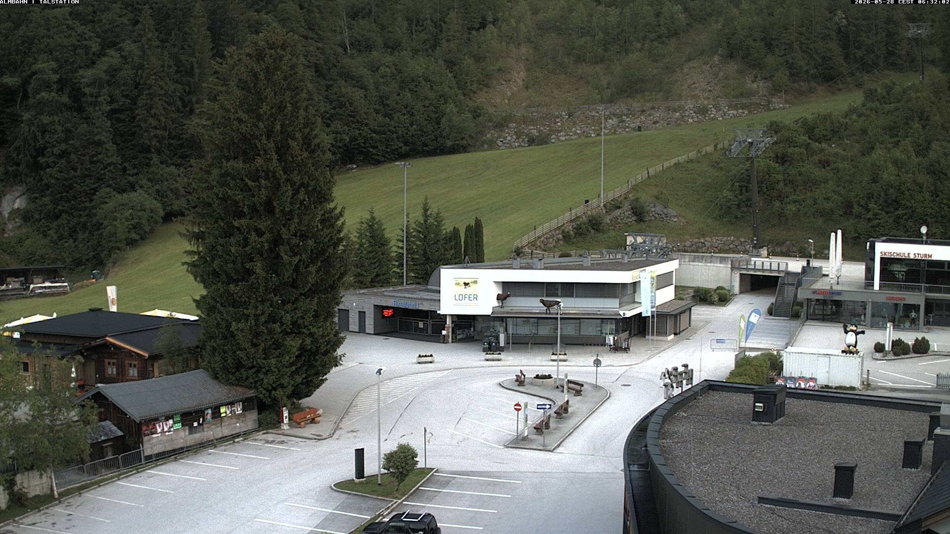 Archiv Foto Webcam Lofereralmbahn 1 - Talstation