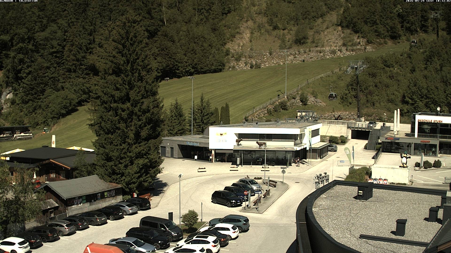 Archiv Foto Webcam Lofereralmbahn 1 - Talstation