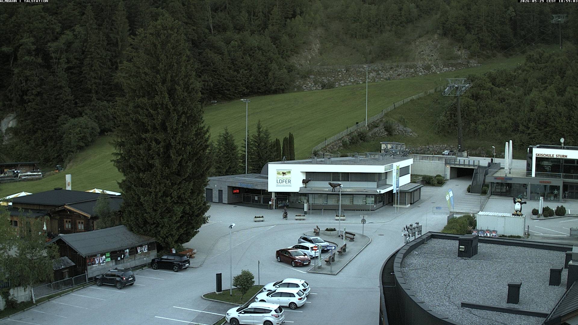 Archiv Foto Webcam Lofereralmbahn 1 - Talstation