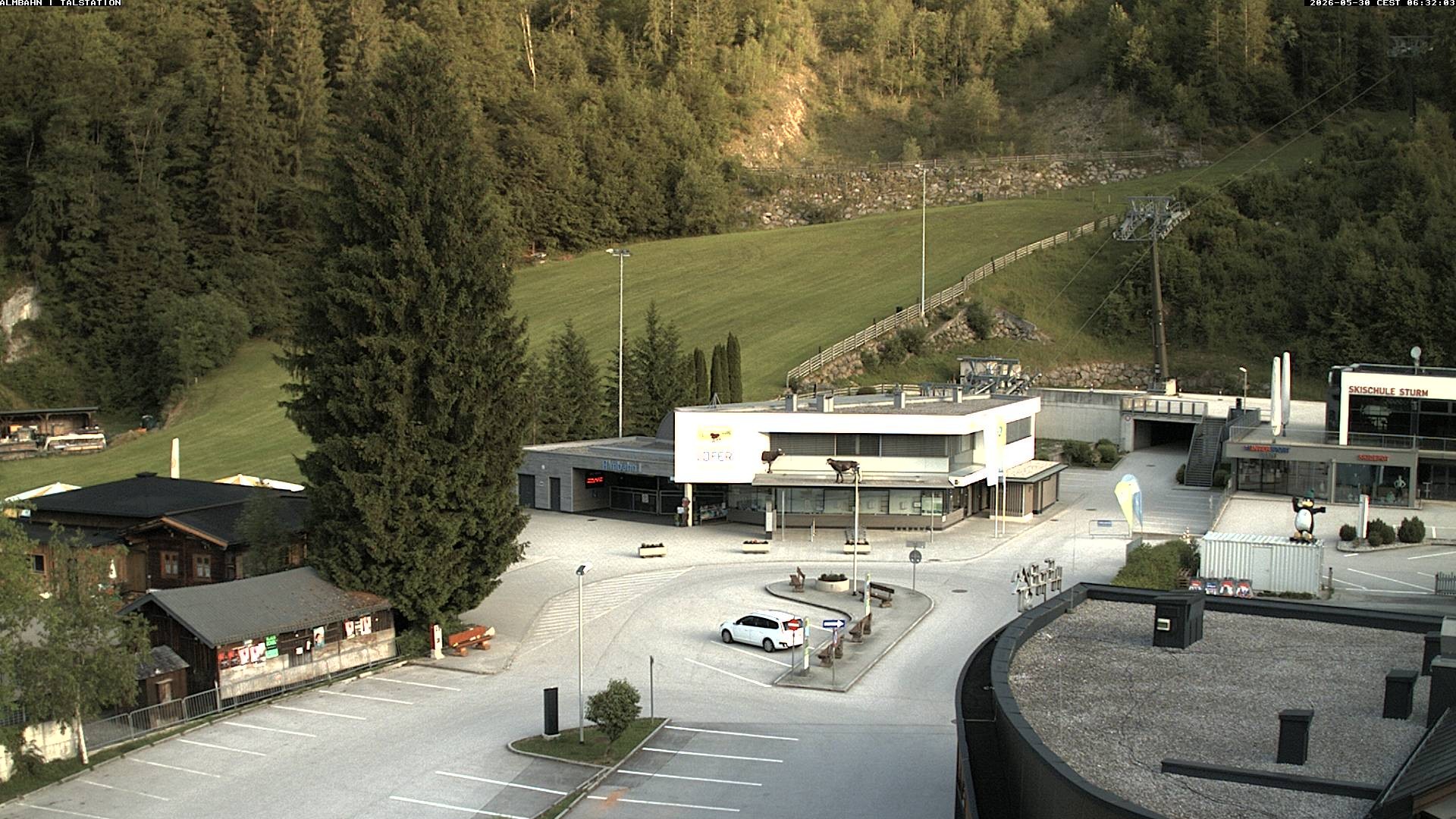 Archived image Webcam Lofereralmbahn 1 base station