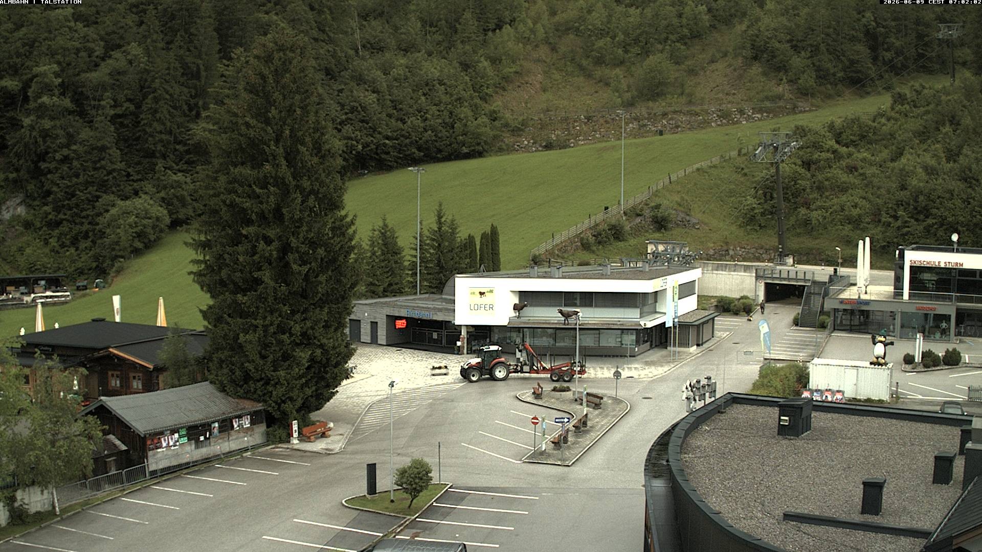 Archiv Foto Webcam Lofereralmbahn 1 - Talstation