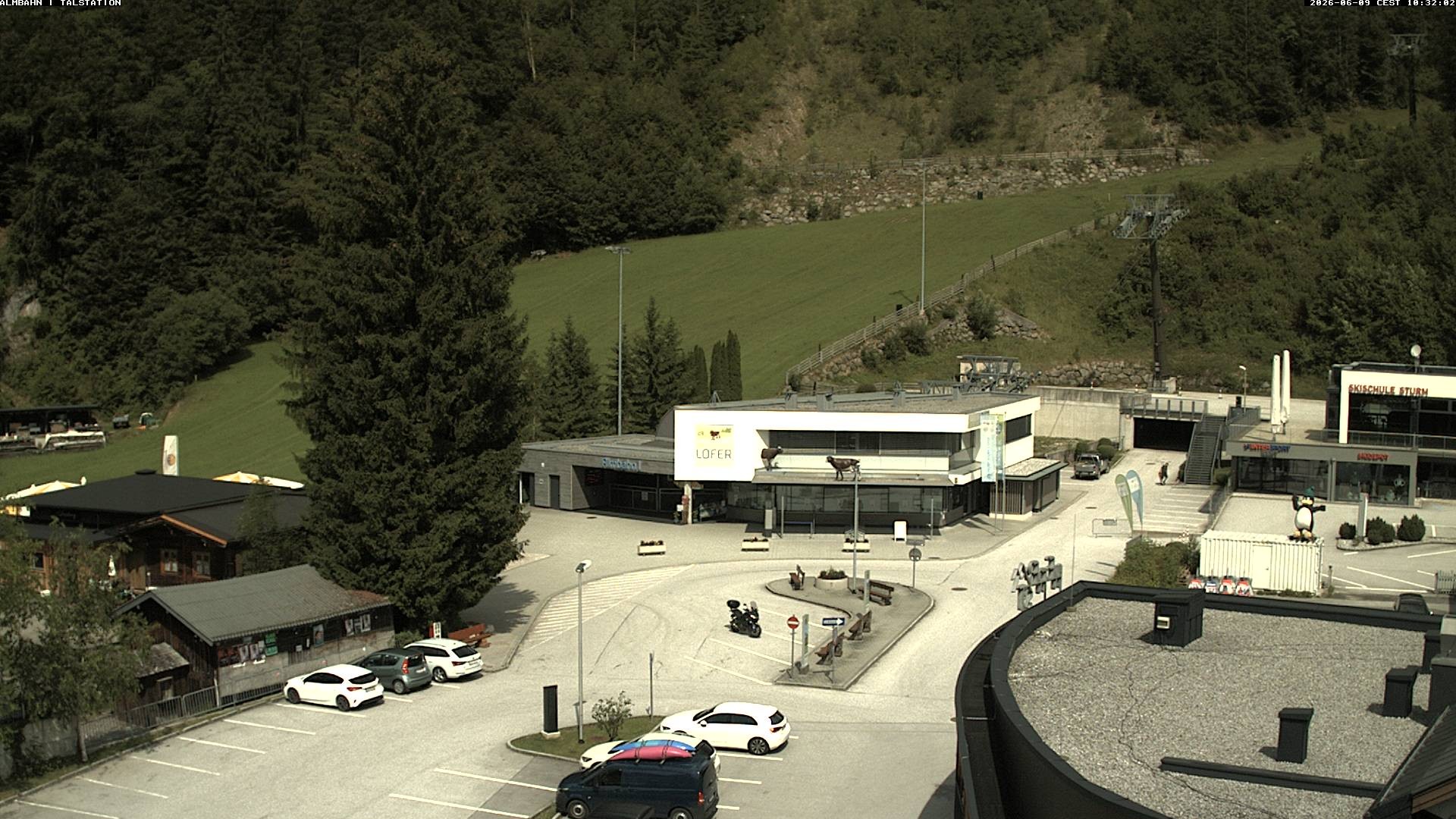 Archiv Foto Webcam Lofereralmbahn 1 - Talstation