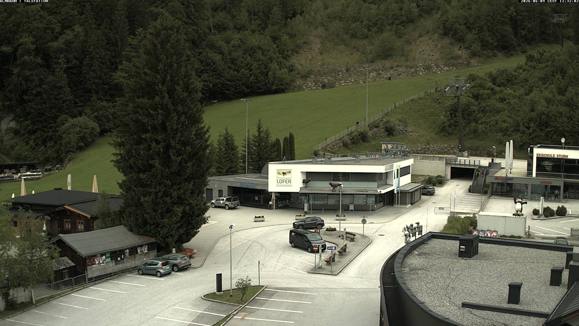 Archiv Foto Webcam Lofereralmbahn 1 - Talstation