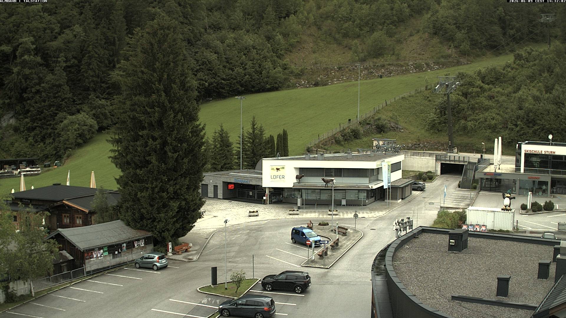 Archiv Foto Webcam Lofereralmbahn 1 - Talstation