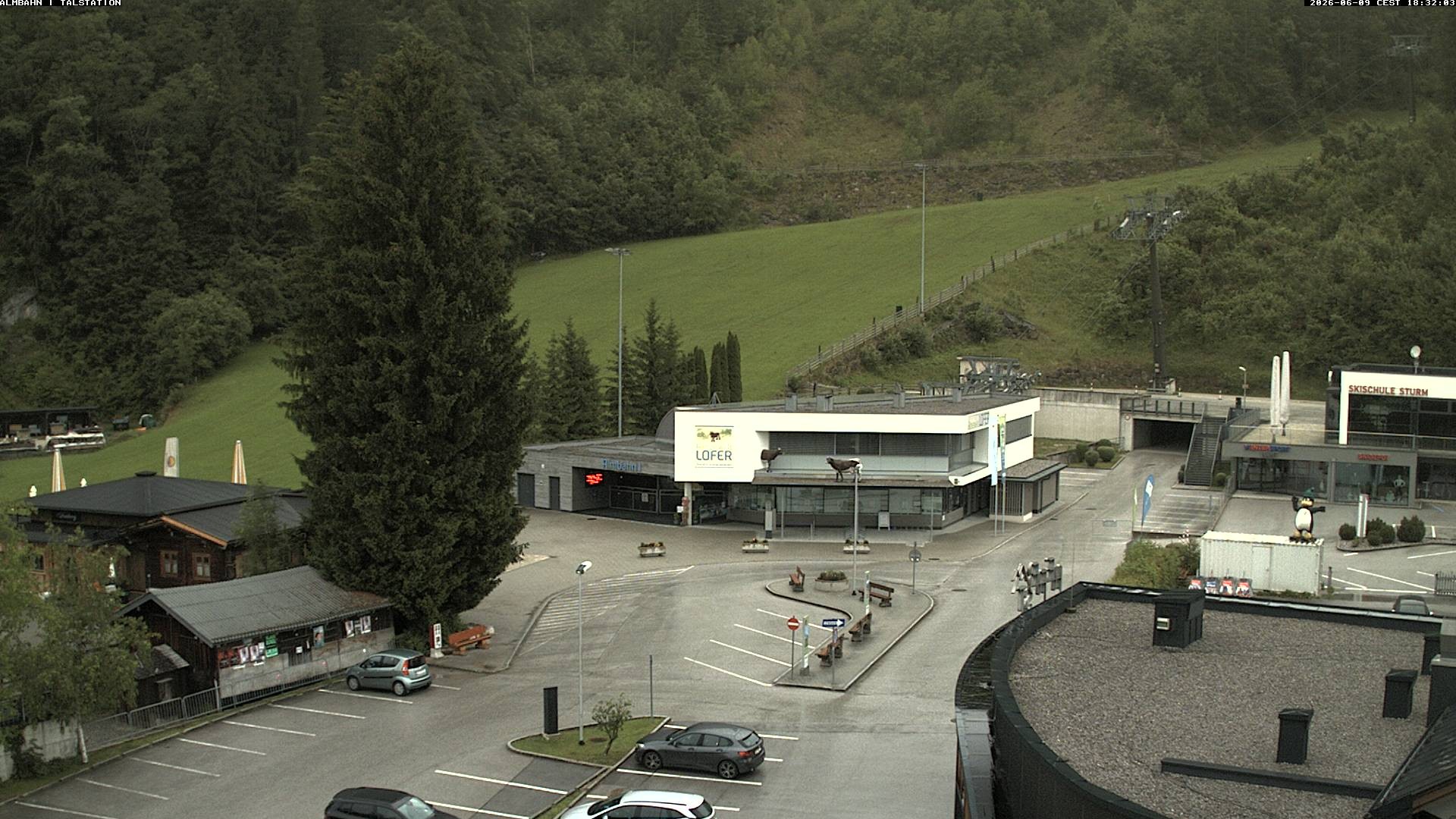 Archiv Foto Webcam Lofereralmbahn 1 - Talstation