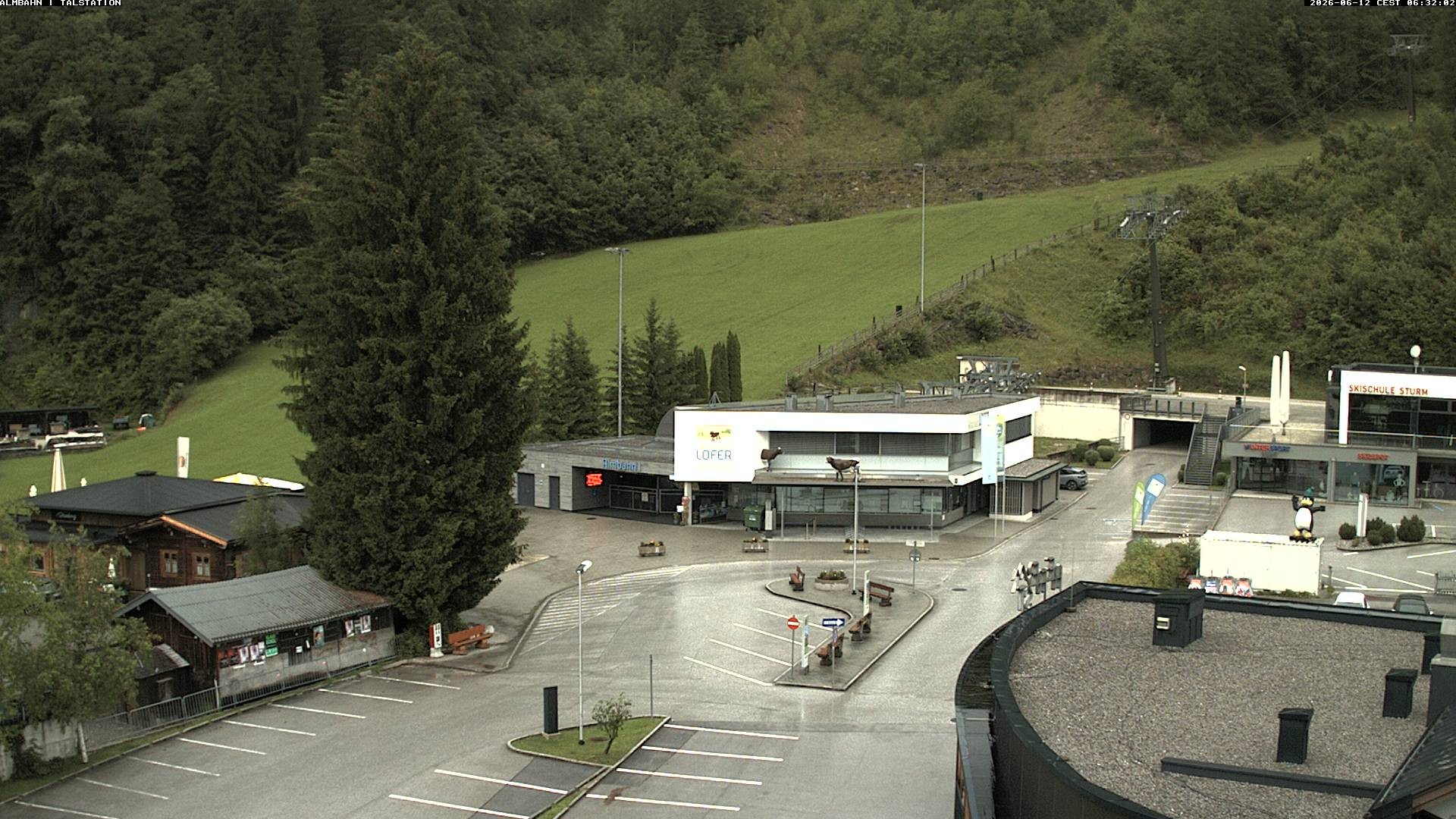 Archiv Foto Webcam Lofereralmbahn 1 - Talstation