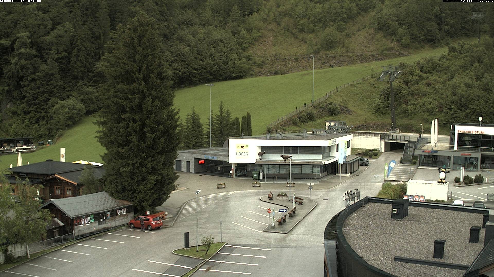 Archiv Foto Webcam Lofereralmbahn 1 - Talstation