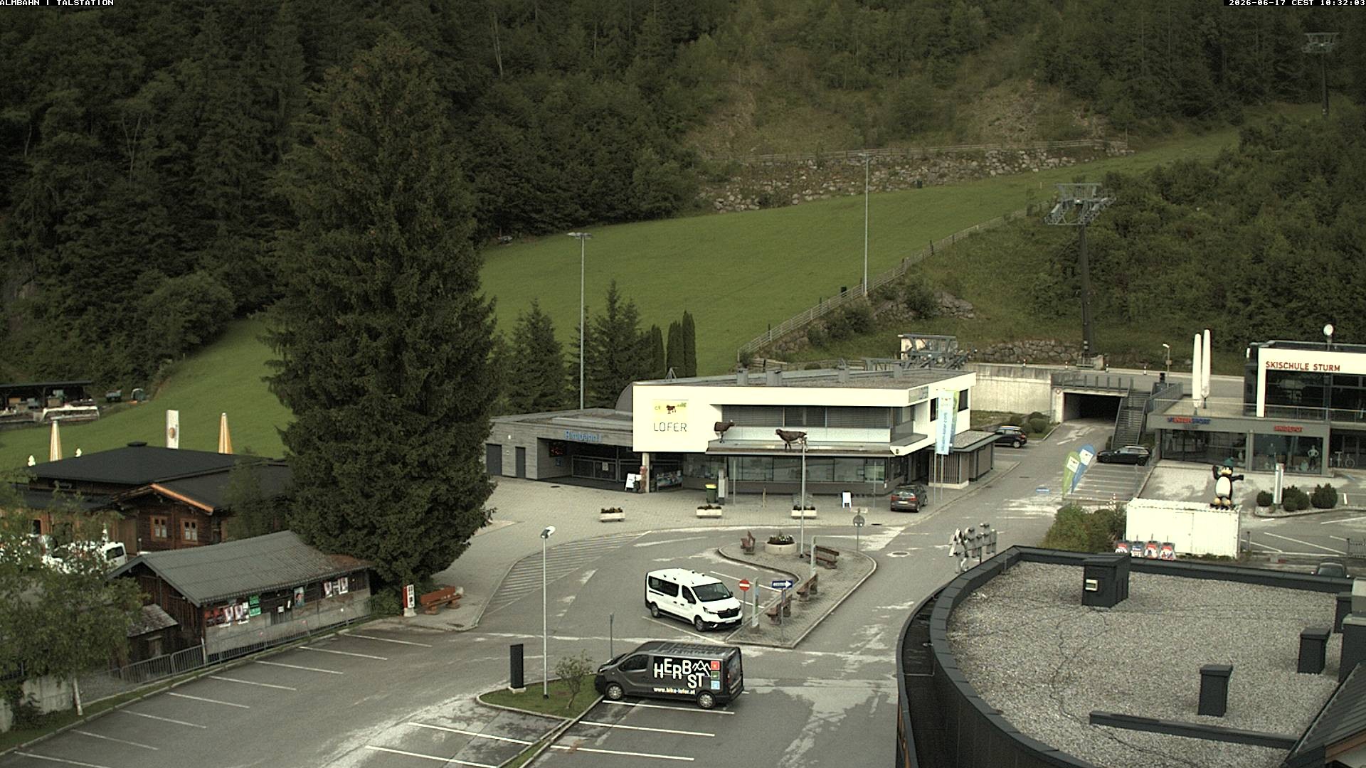 Archiv Foto Webcam Lofereralmbahn 1 - Talstation