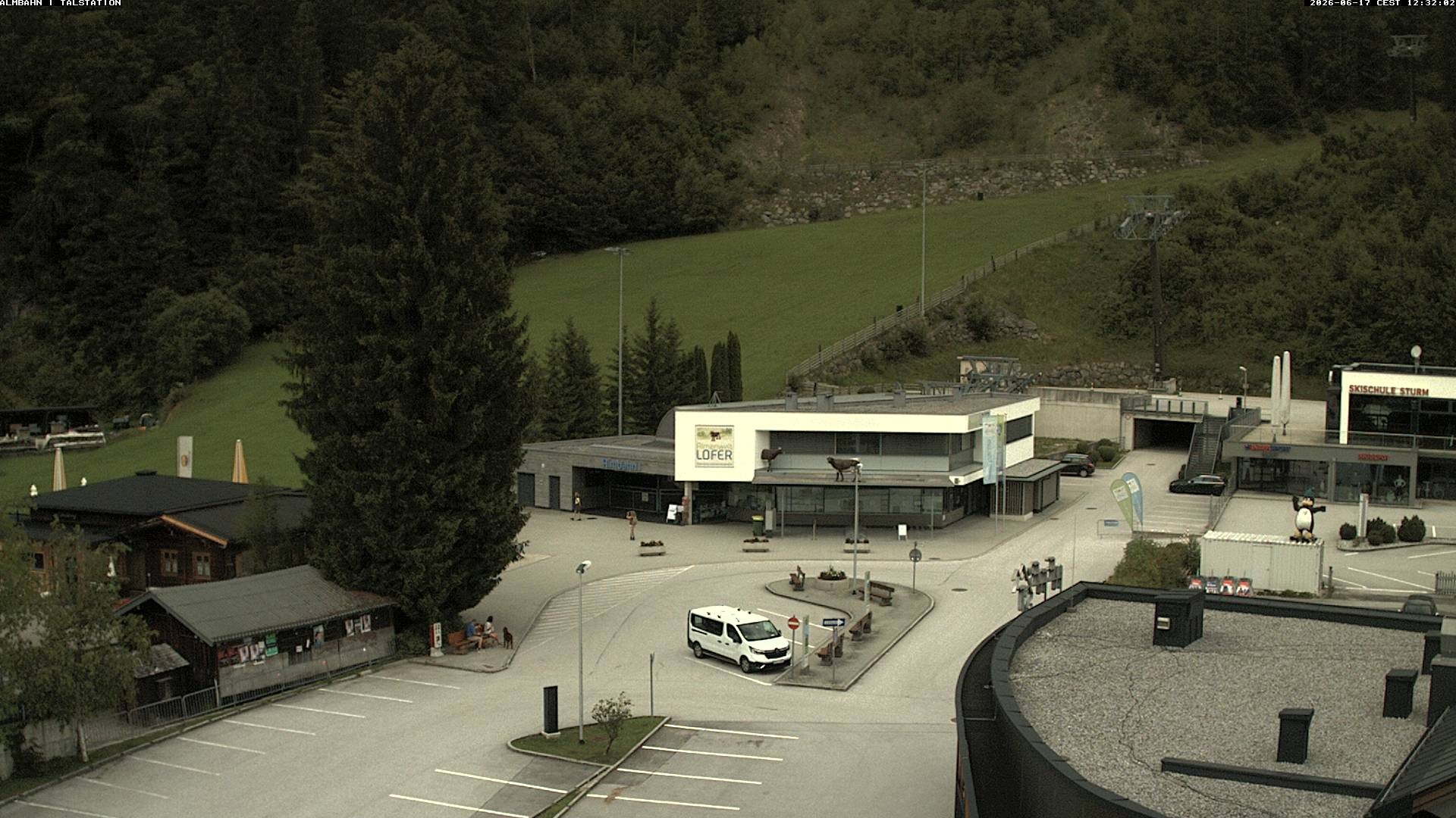 Archiv Foto Webcam Lofereralmbahn 1 - Talstation