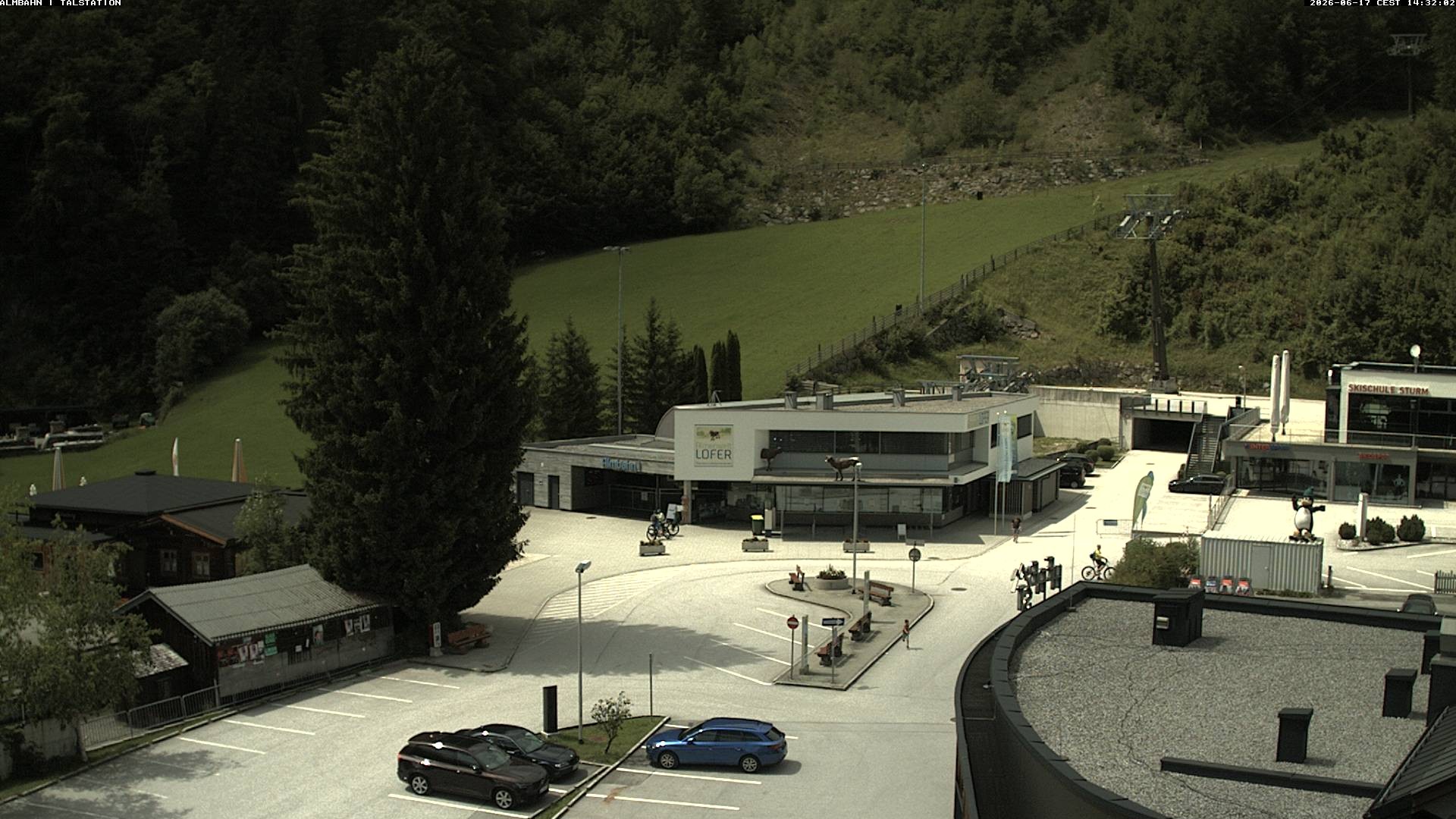 Archiv Foto Webcam Lofereralmbahn 1 - Talstation