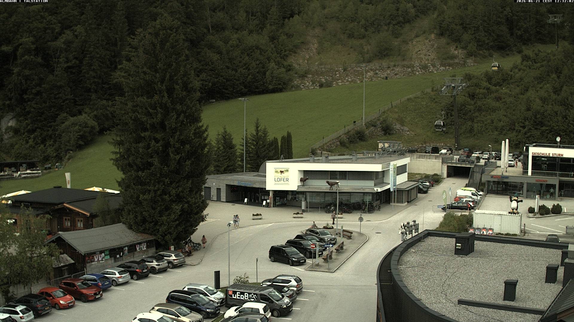 Archiv Foto Webcam Lofereralmbahn 1 - Talstation