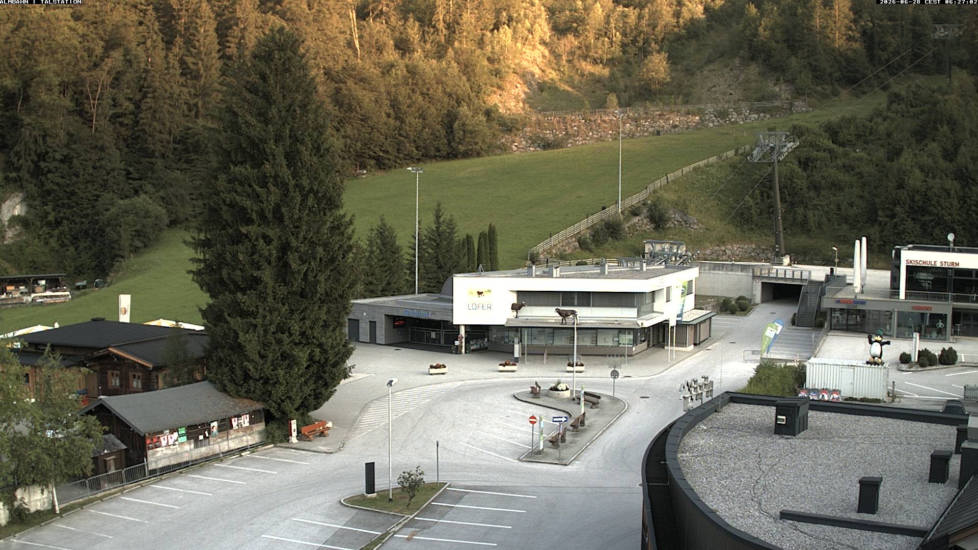 Archiv Foto Webcam Lofereralmbahn 1 - Talstation