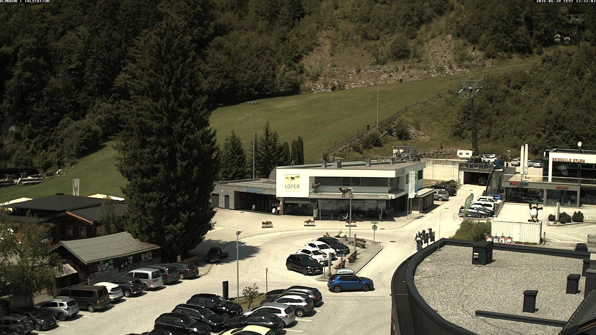 Archiv Foto Webcam Lofereralmbahn 1 - Talstation