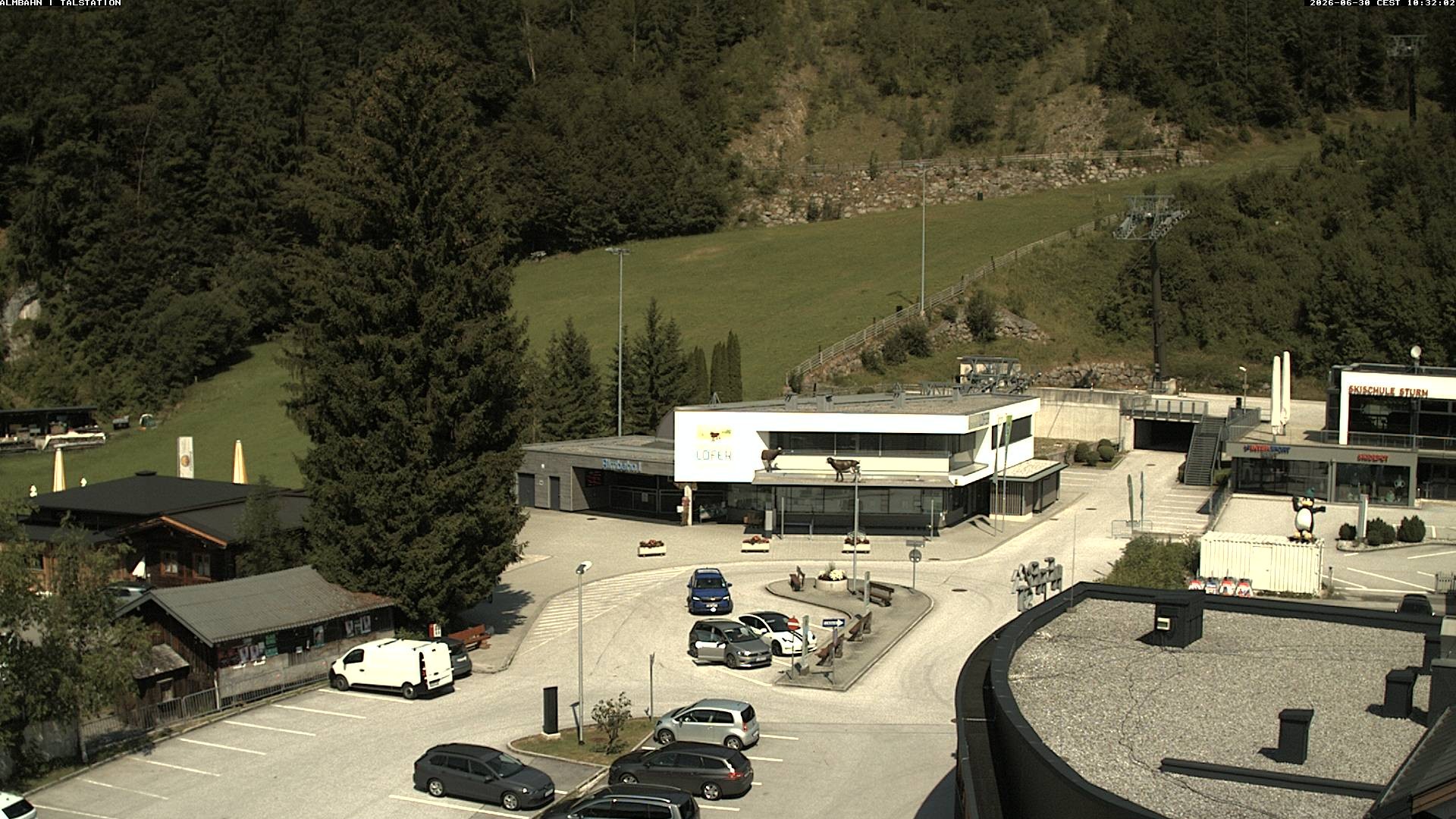 Archiv Foto Webcam Lofereralmbahn 1 - Talstation
