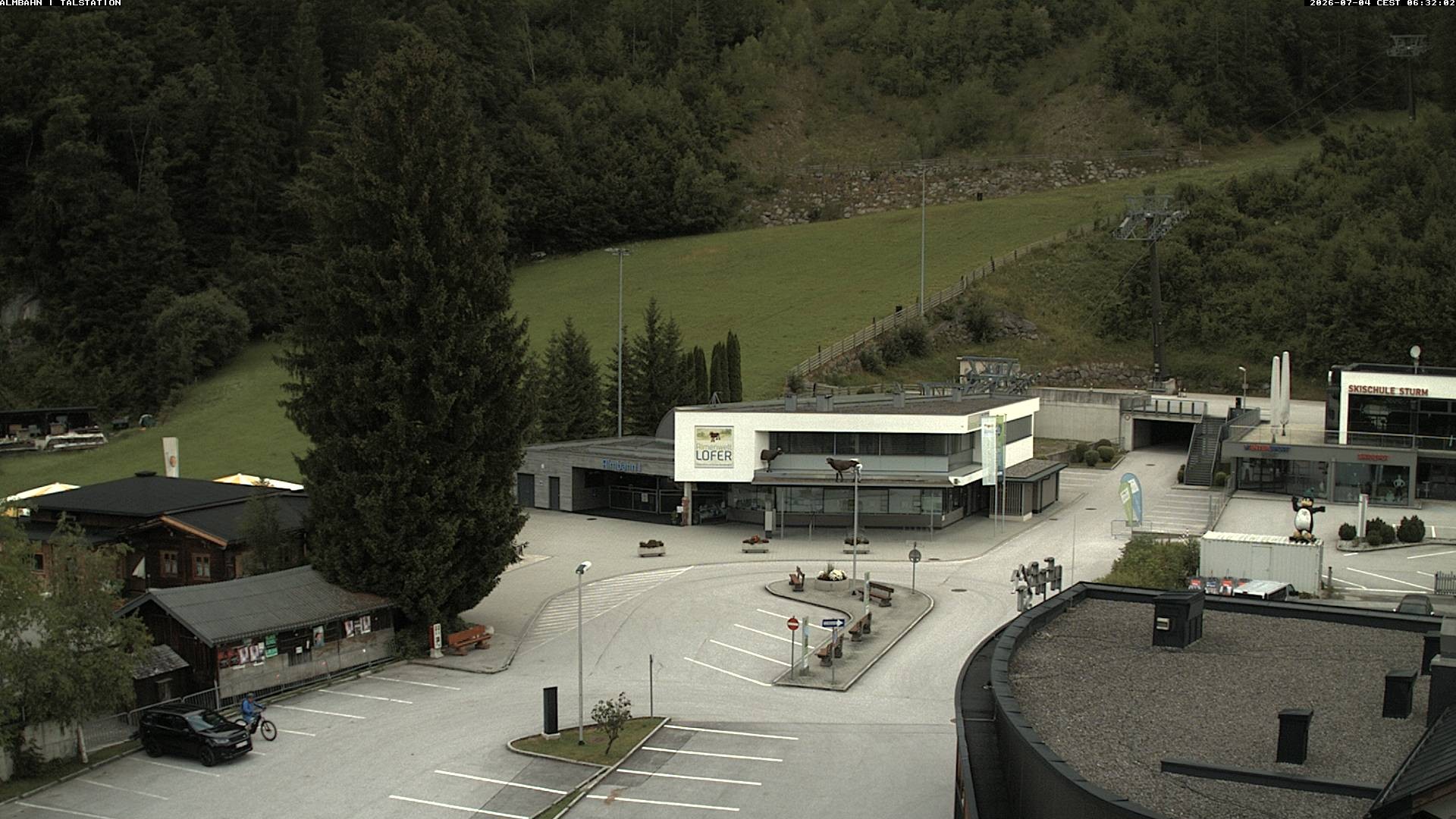 Archiv Foto Webcam Lofereralmbahn 1 - Talstation