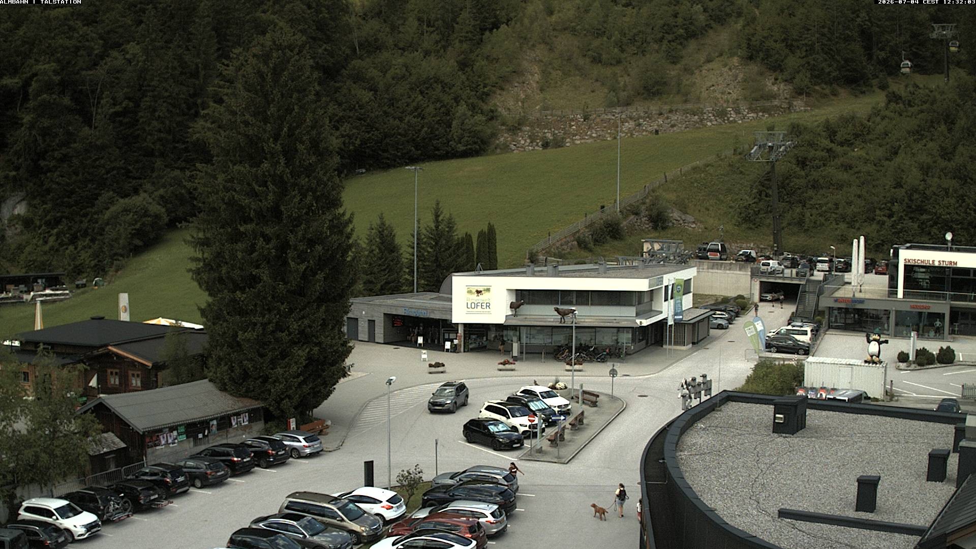 Archiv Foto Webcam Lofereralmbahn 1 - Talstation