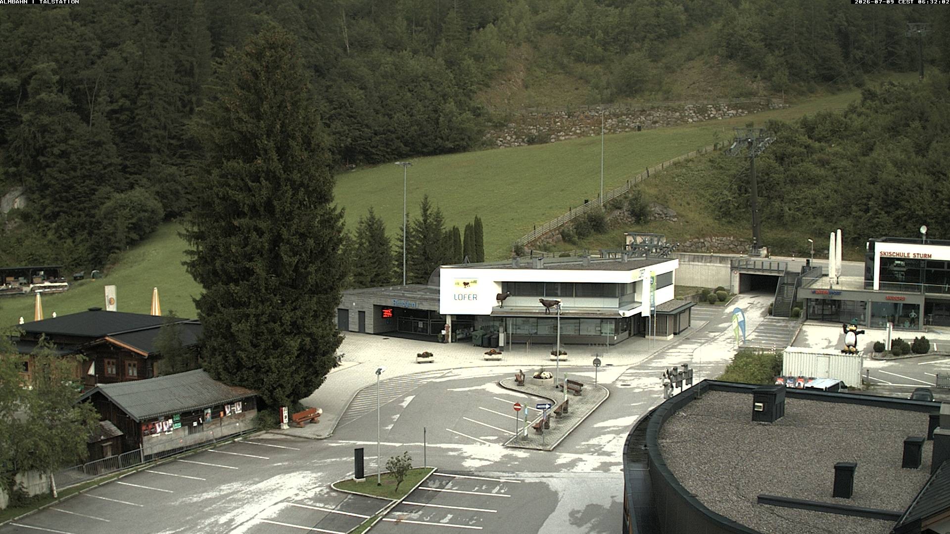 Archiv Foto Webcam Lofereralmbahn 1 - Talstation