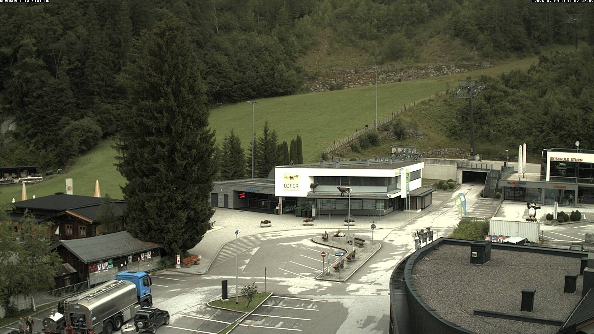 Archiv Foto Webcam Lofereralmbahn 1 - Talstation
