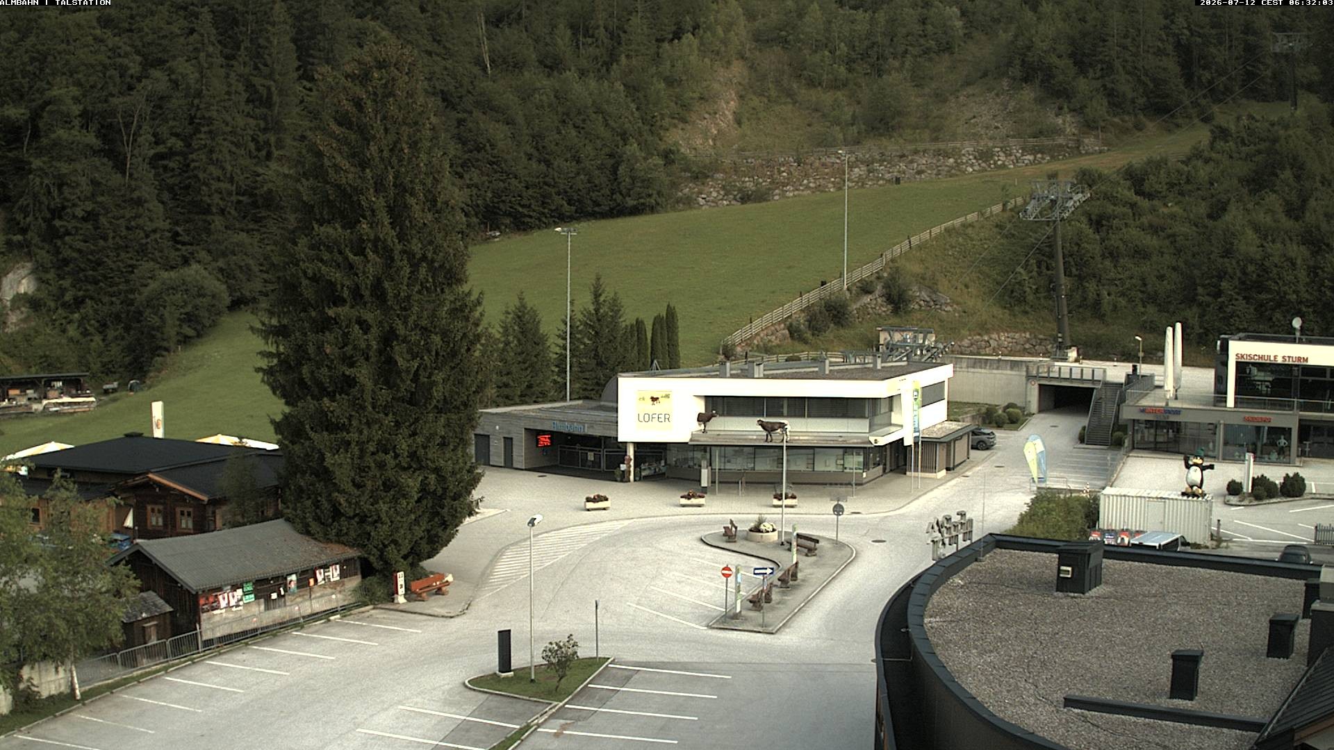 Archived image Webcam Lofereralmbahn 1 base station