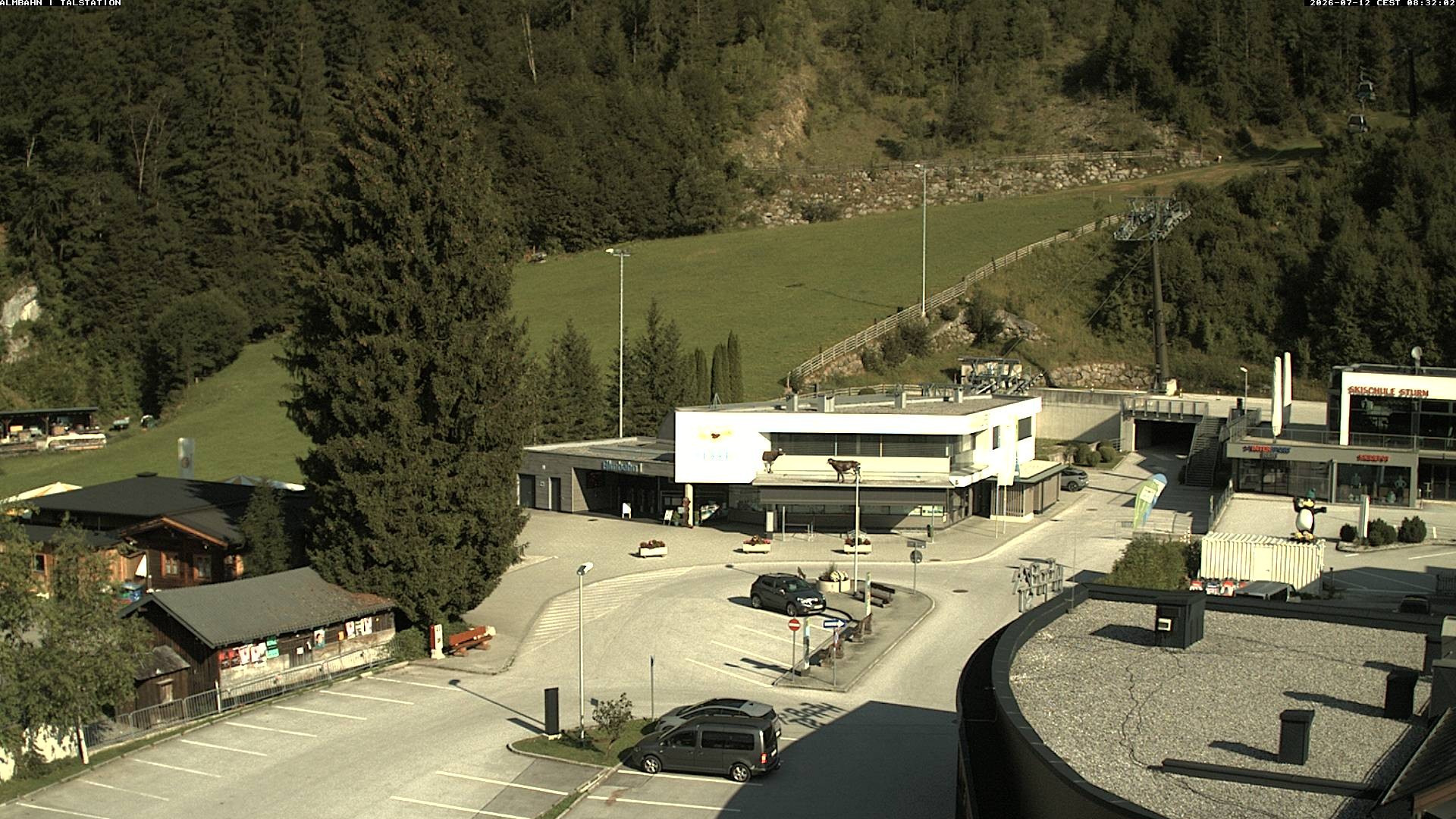 Archived image Webcam Lofereralmbahn 1 base station