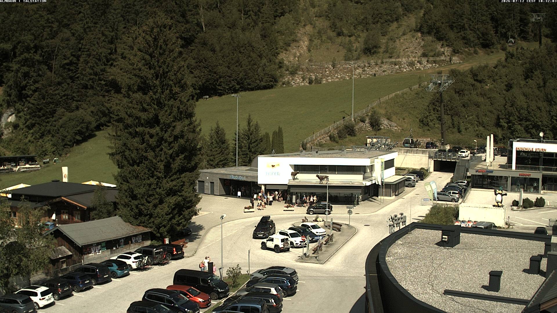 Archived image Webcam Lofereralmbahn 1 base station