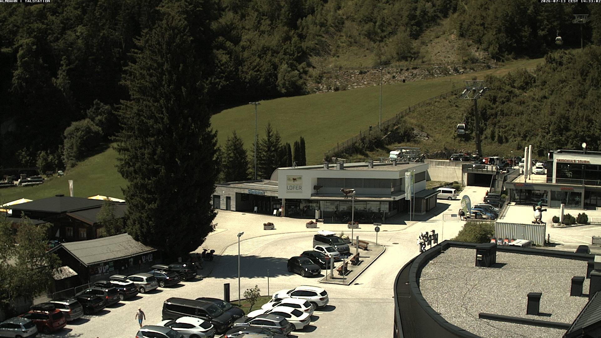 Archiv Foto Webcam Lofereralmbahn 1 - Talstation