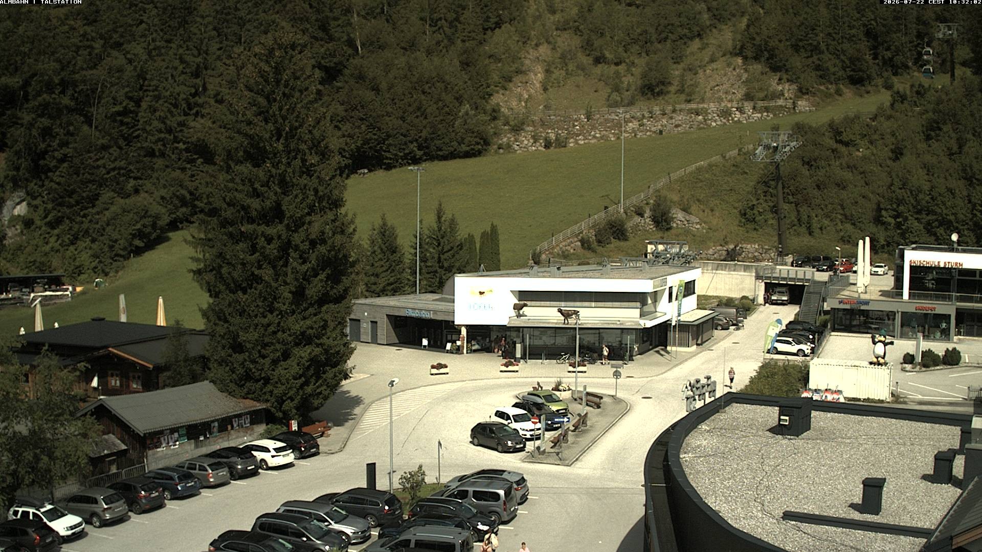Archiv Foto Webcam Lofereralmbahn 1 - Talstation