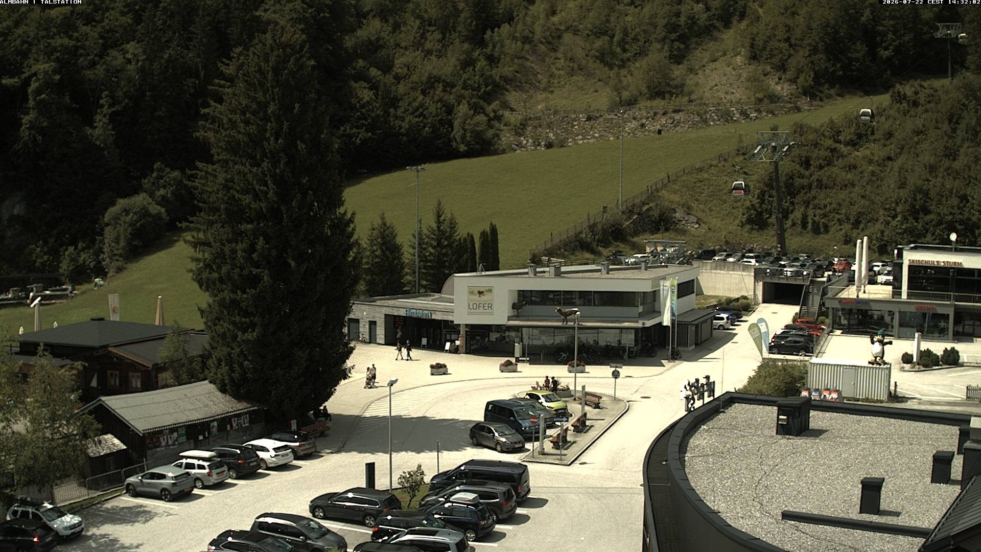 Archiv Foto Webcam Lofereralmbahn 1 - Talstation