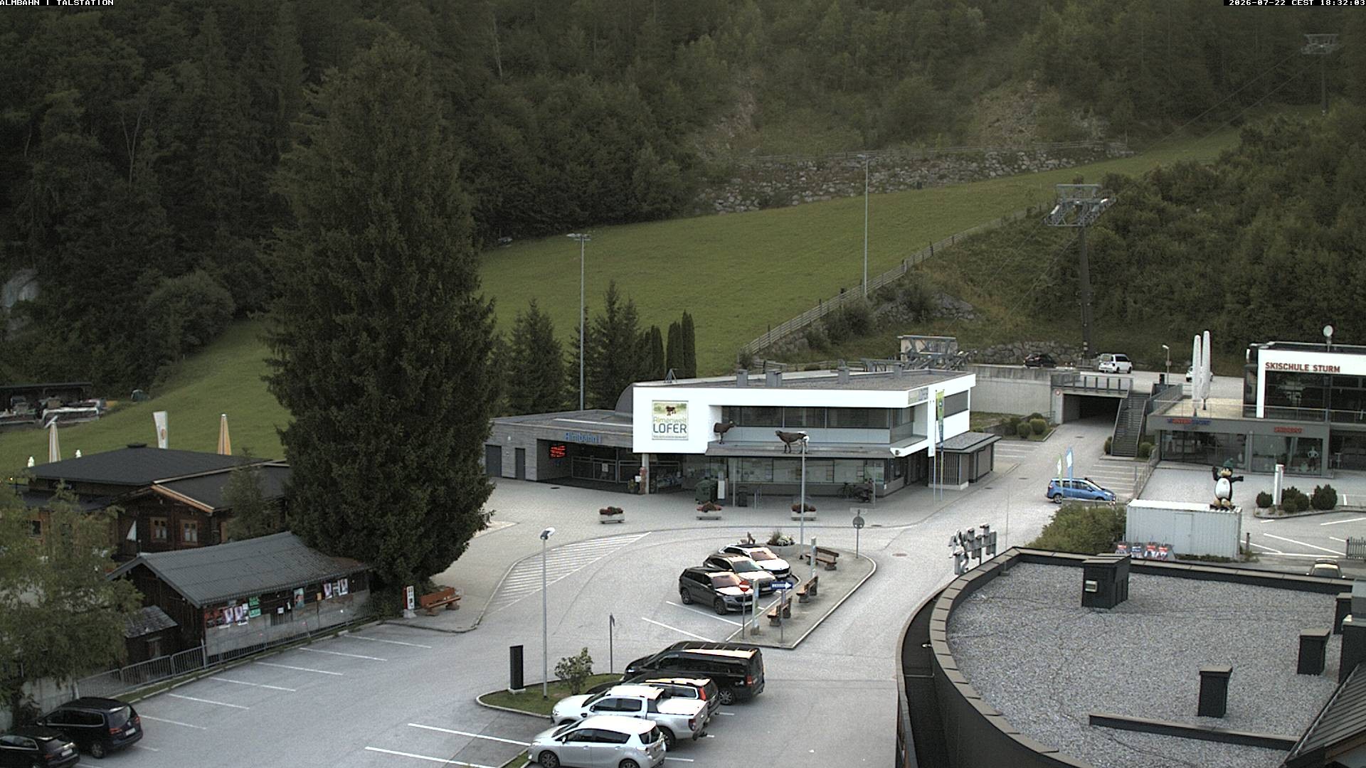 Archiv Foto Webcam Lofereralmbahn 1 - Talstation