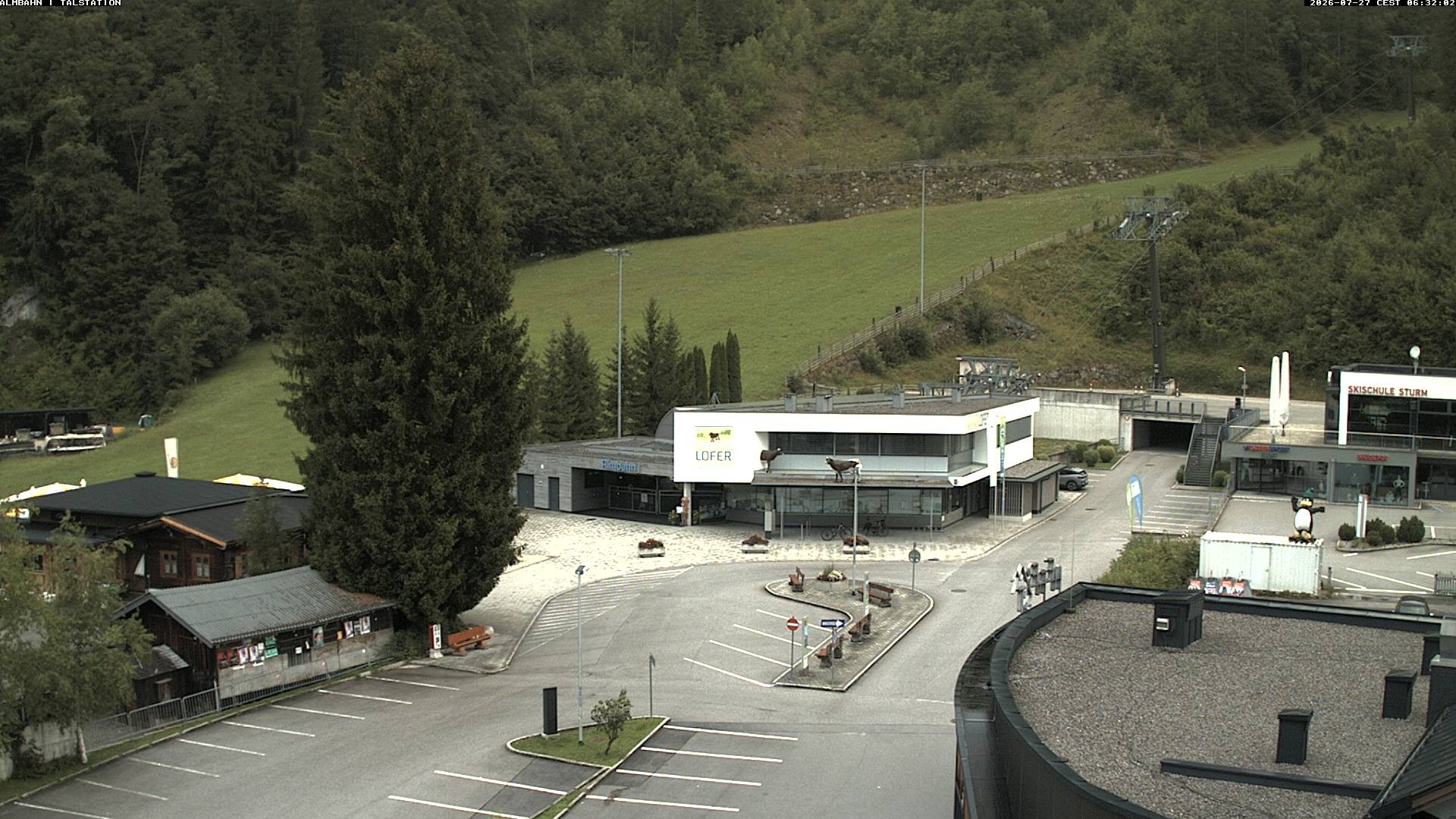 Archiv Foto Webcam Lofereralmbahn 1 - Talstation